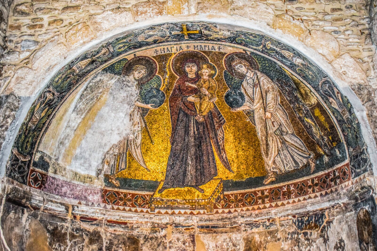 Nikon D3300 sample photo. Virgin mary, queen of photography