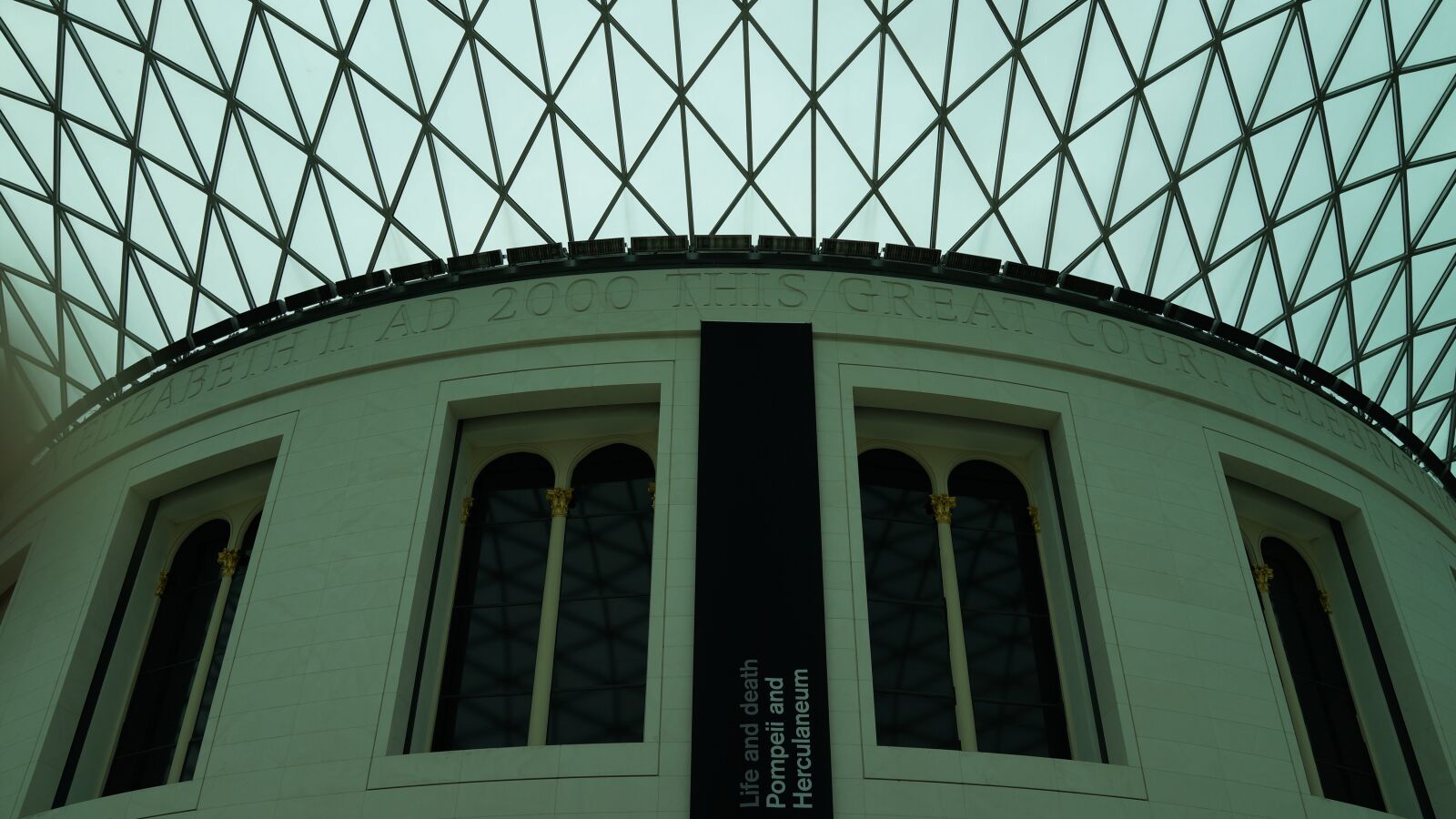 Sony Cyber-shot DSC-RX1 sample photo. British museum, facade, london photography