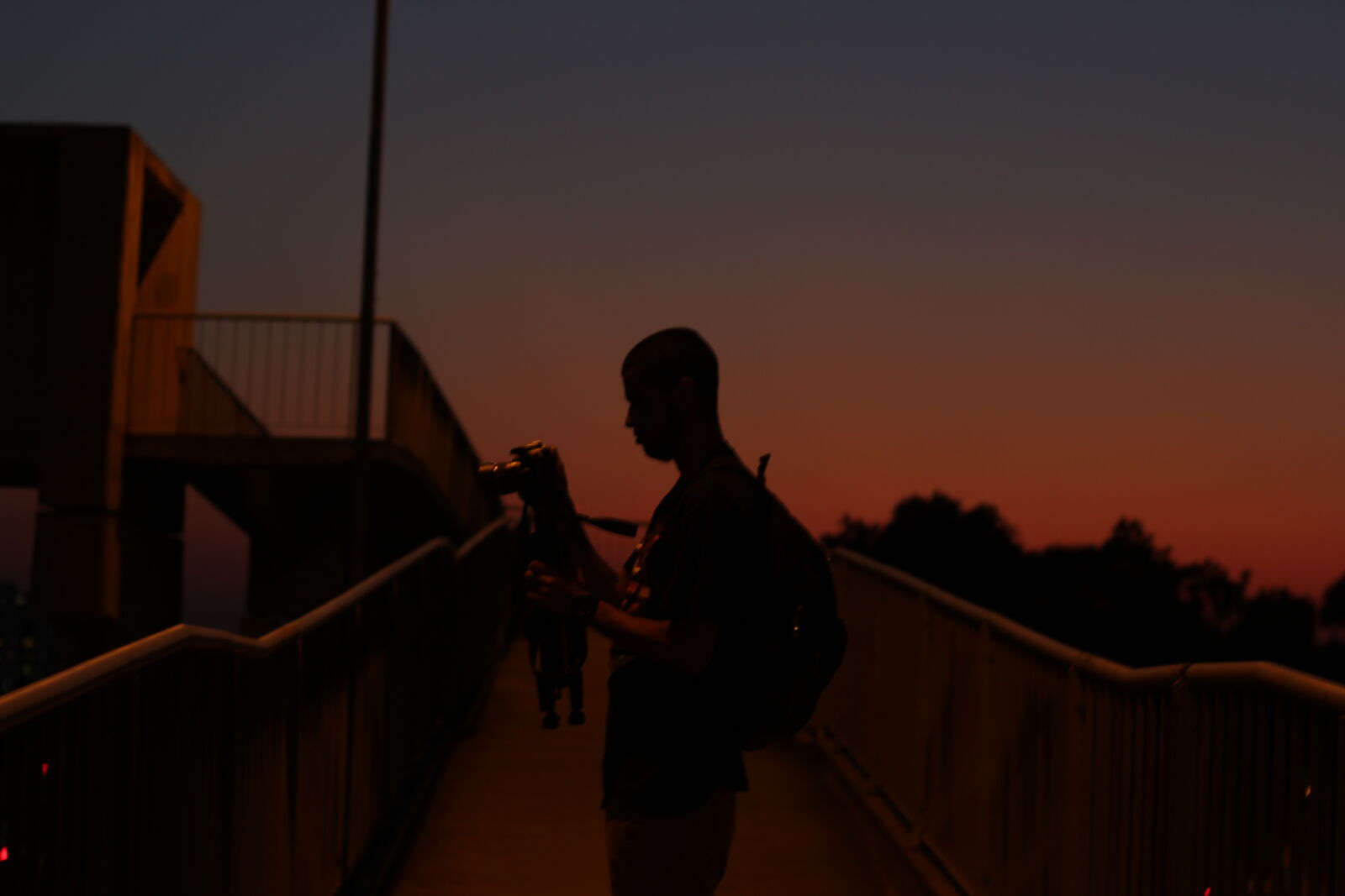 Canon EOS 550D (EOS Rebel T2i / EOS Kiss X4) sample photo. Abandoned, abstract, photo, boy photography