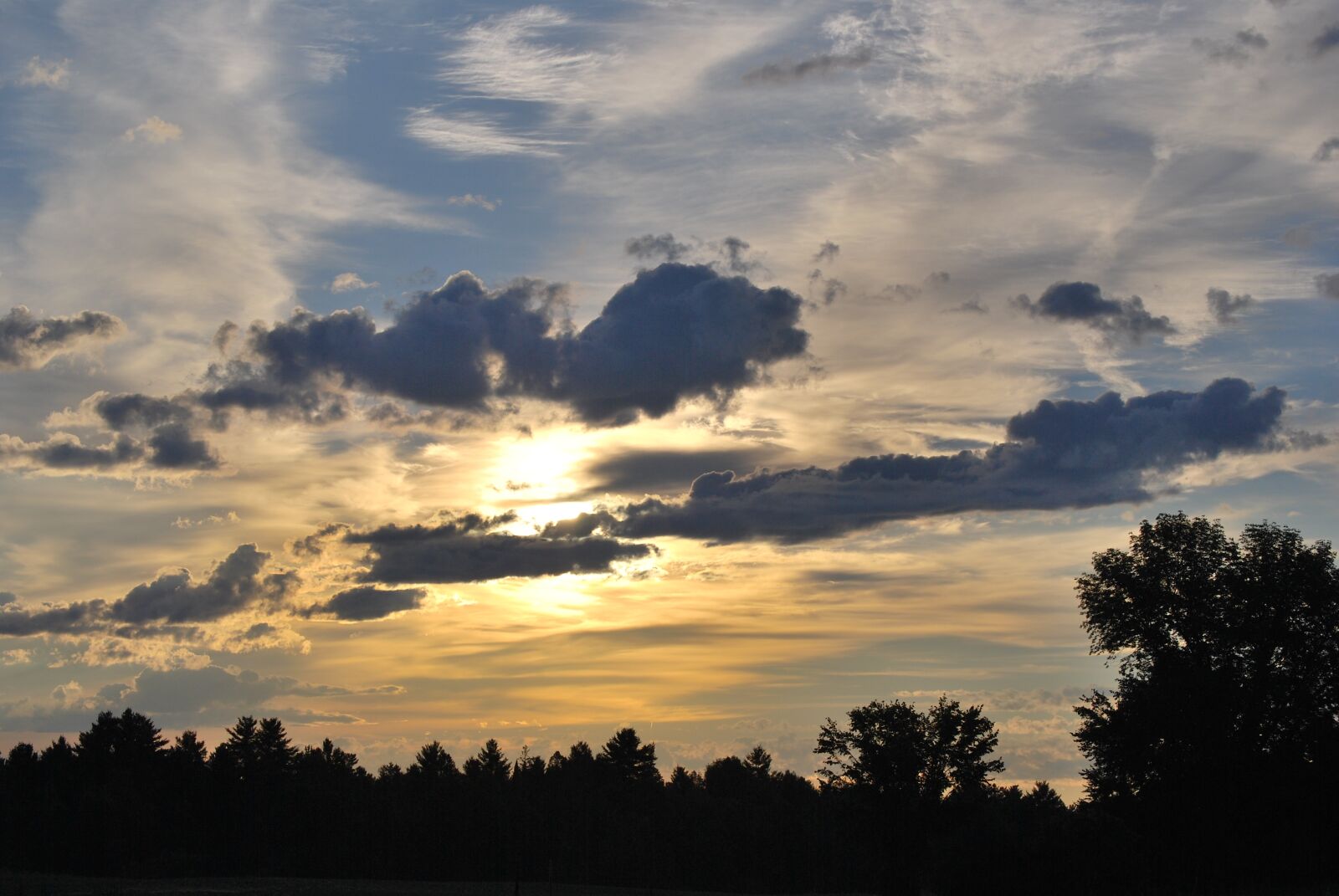 Nikon D60 sample photo. Sunrise, clouds, cloudy photography