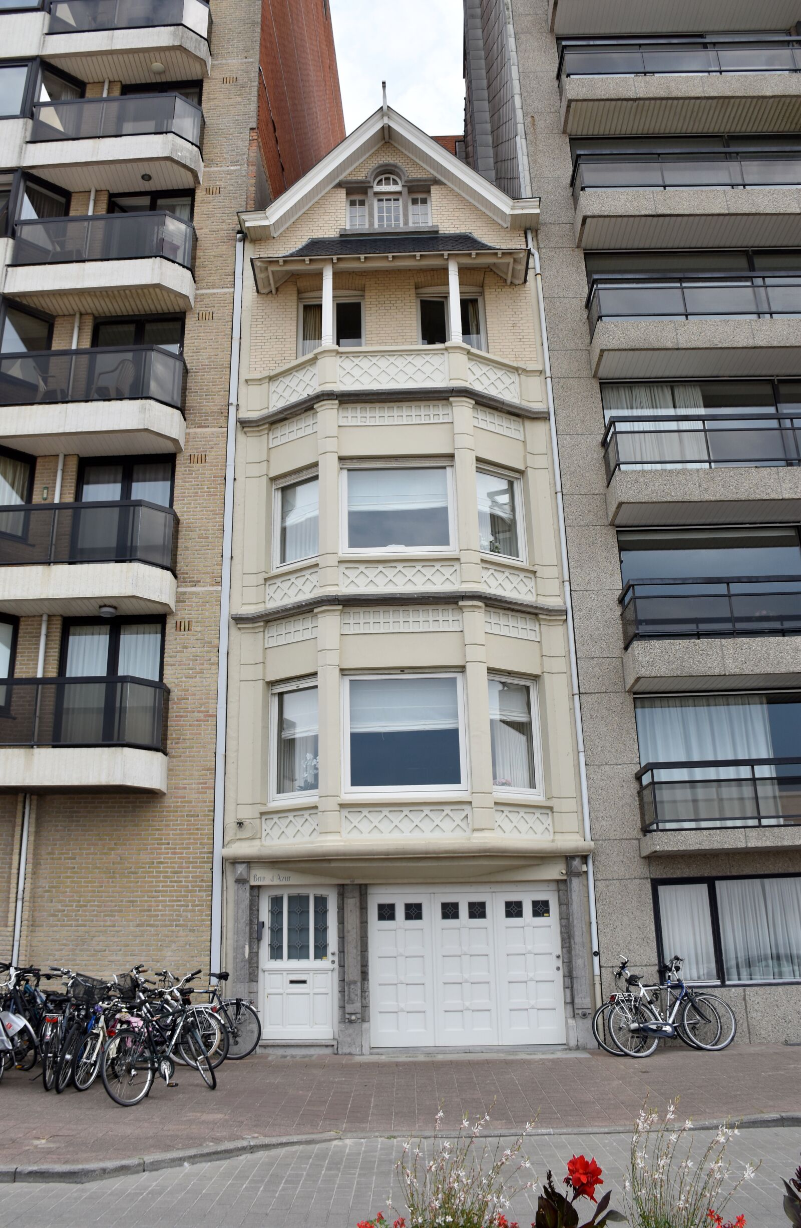 Nikon D3500 sample photo. Oostende, belgium, north sea photography
