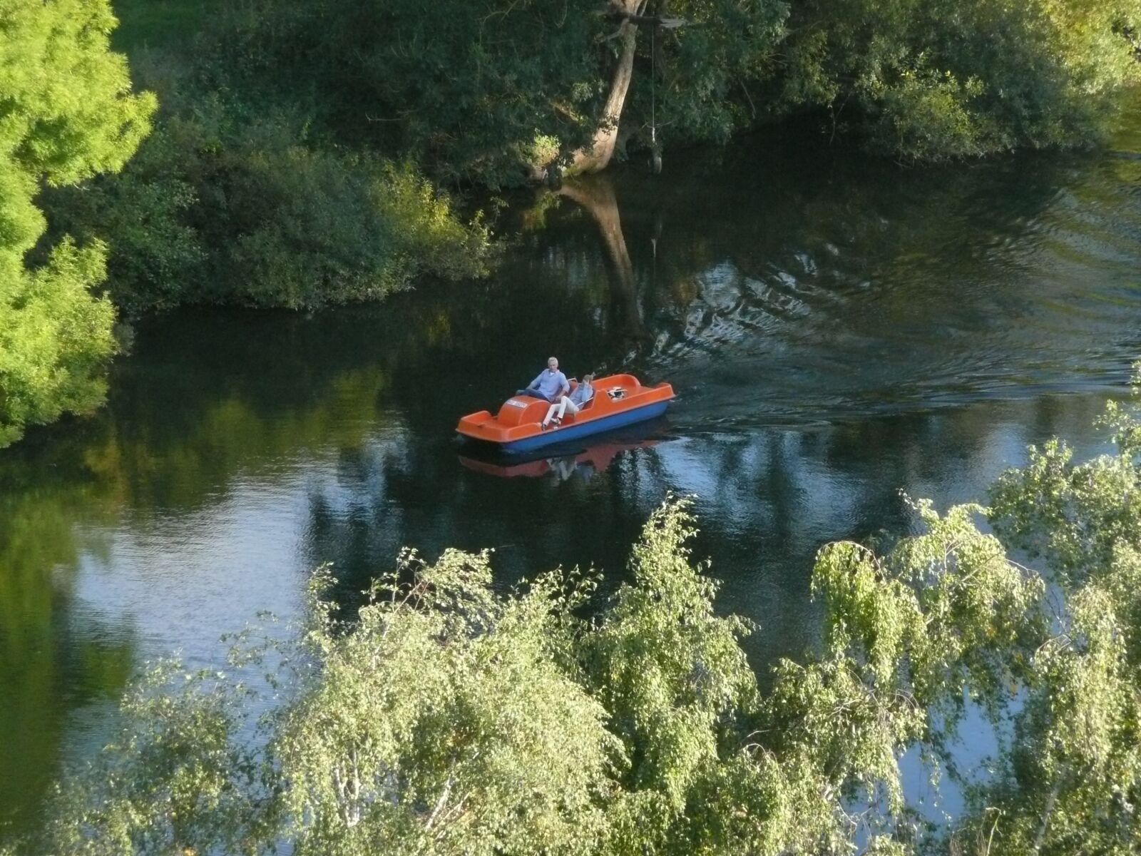 Panasonic DMC-TZ3 sample photo. Lahn, river, boat photography