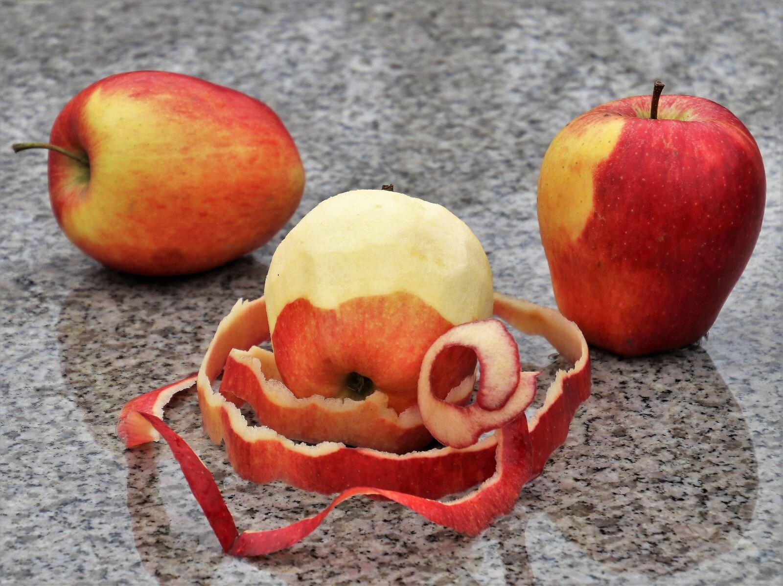 Canon EOS 80D sample photo. Fruit, apples, healthy food photography