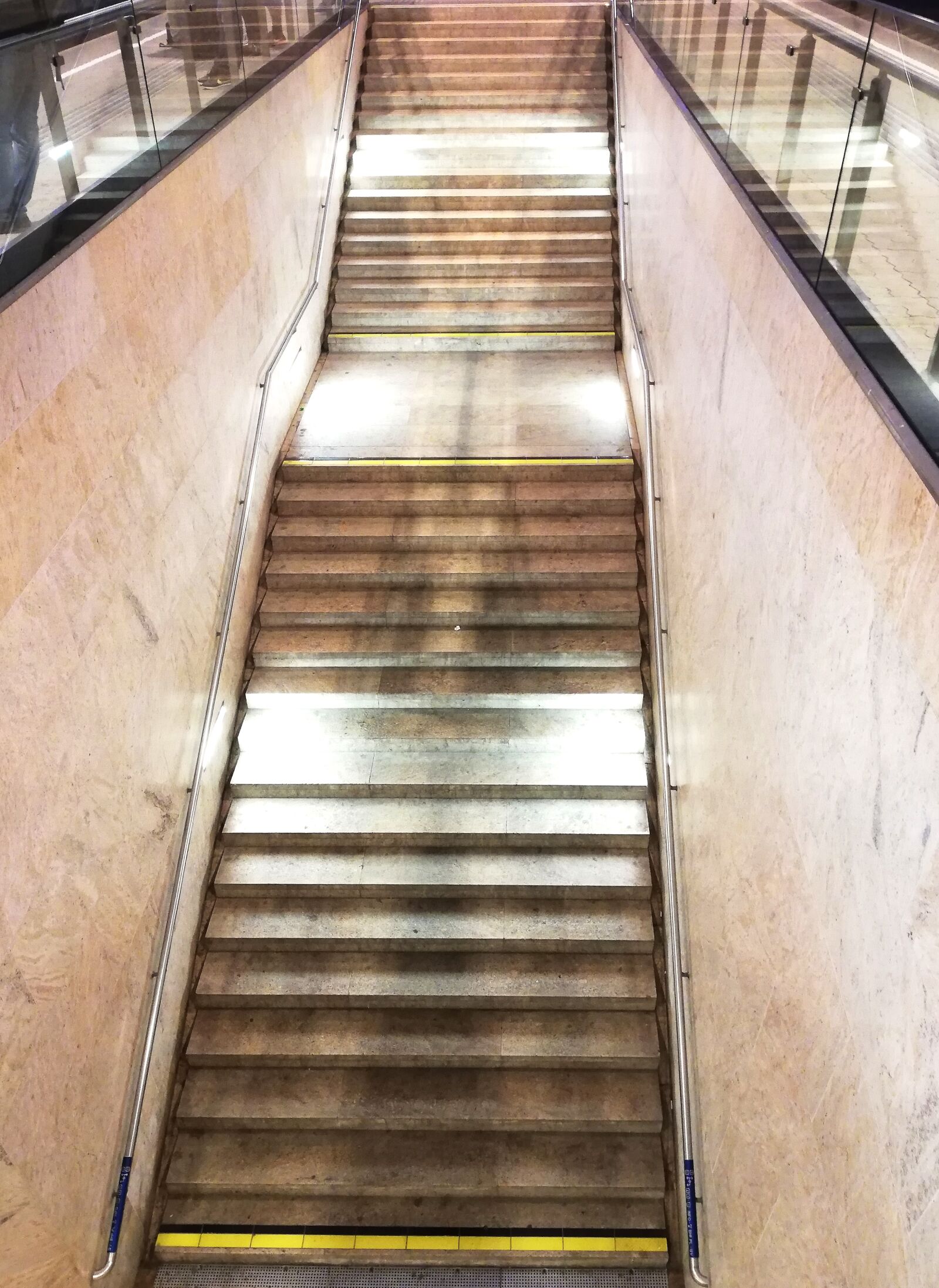 HUAWEI P20 lite sample photo. Stairs, staircase, metro photography