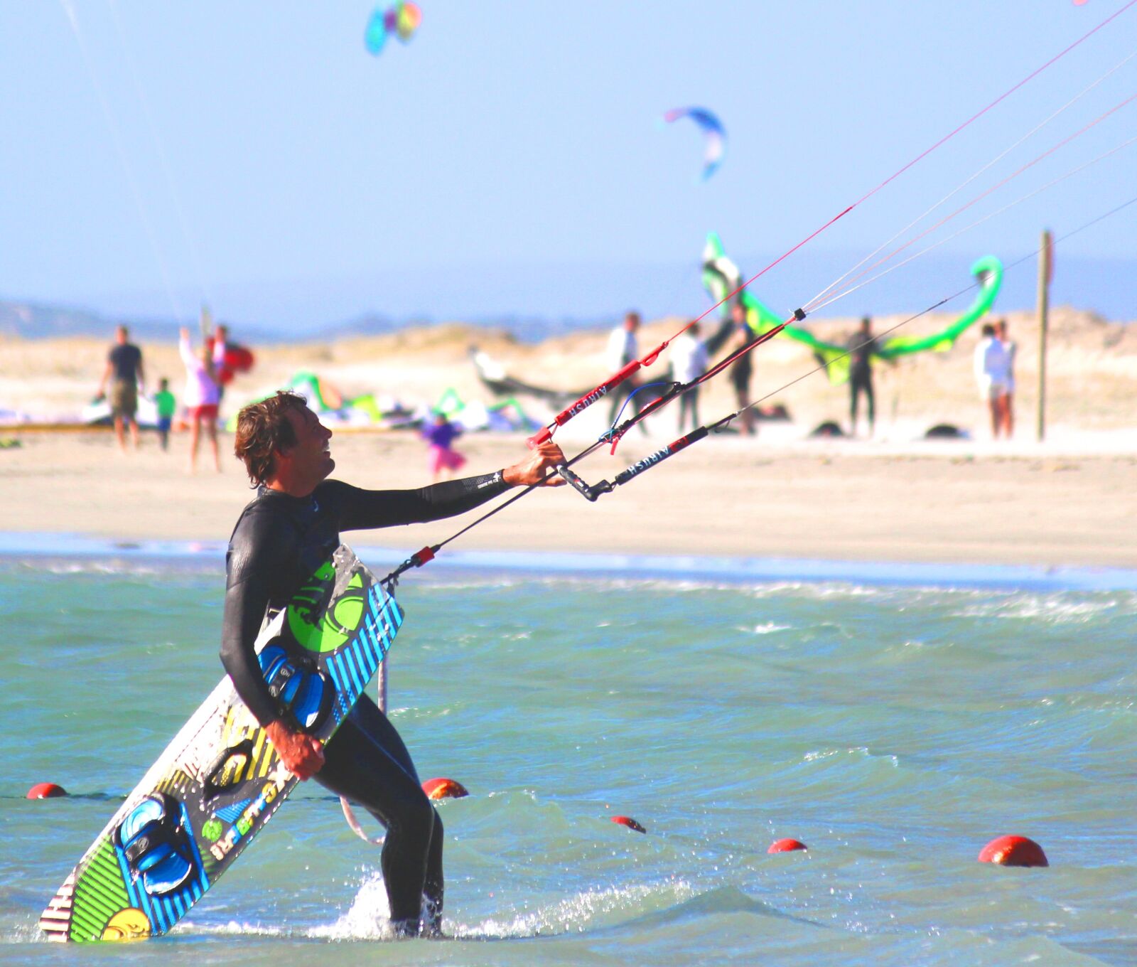 Canon EOS 650D (EOS Rebel T4i / EOS Kiss X6i) sample photo. Kiting, water sports, man photography