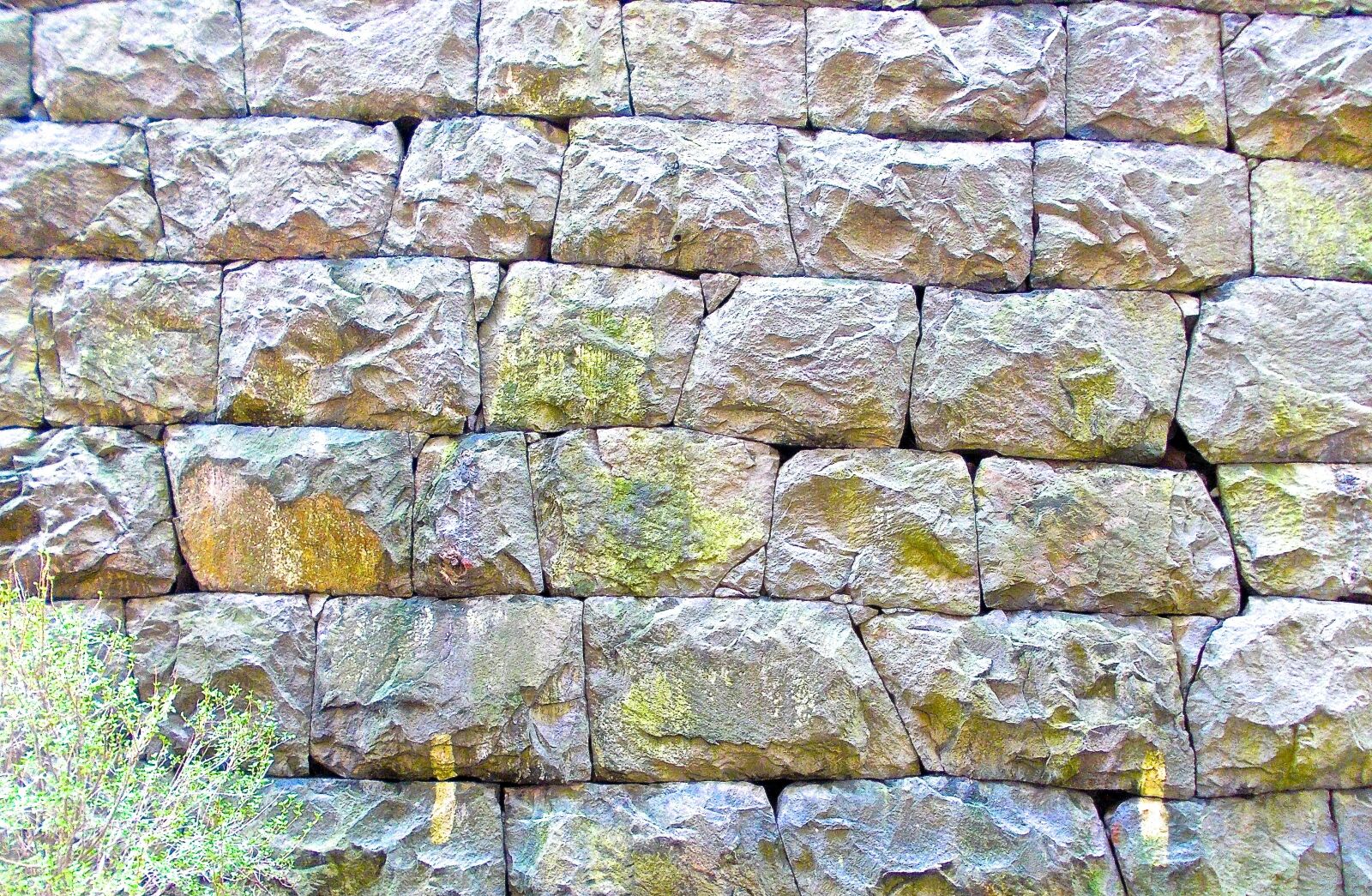 Nikon COOLPIX L25 sample photo. Wall, structure, stone photography