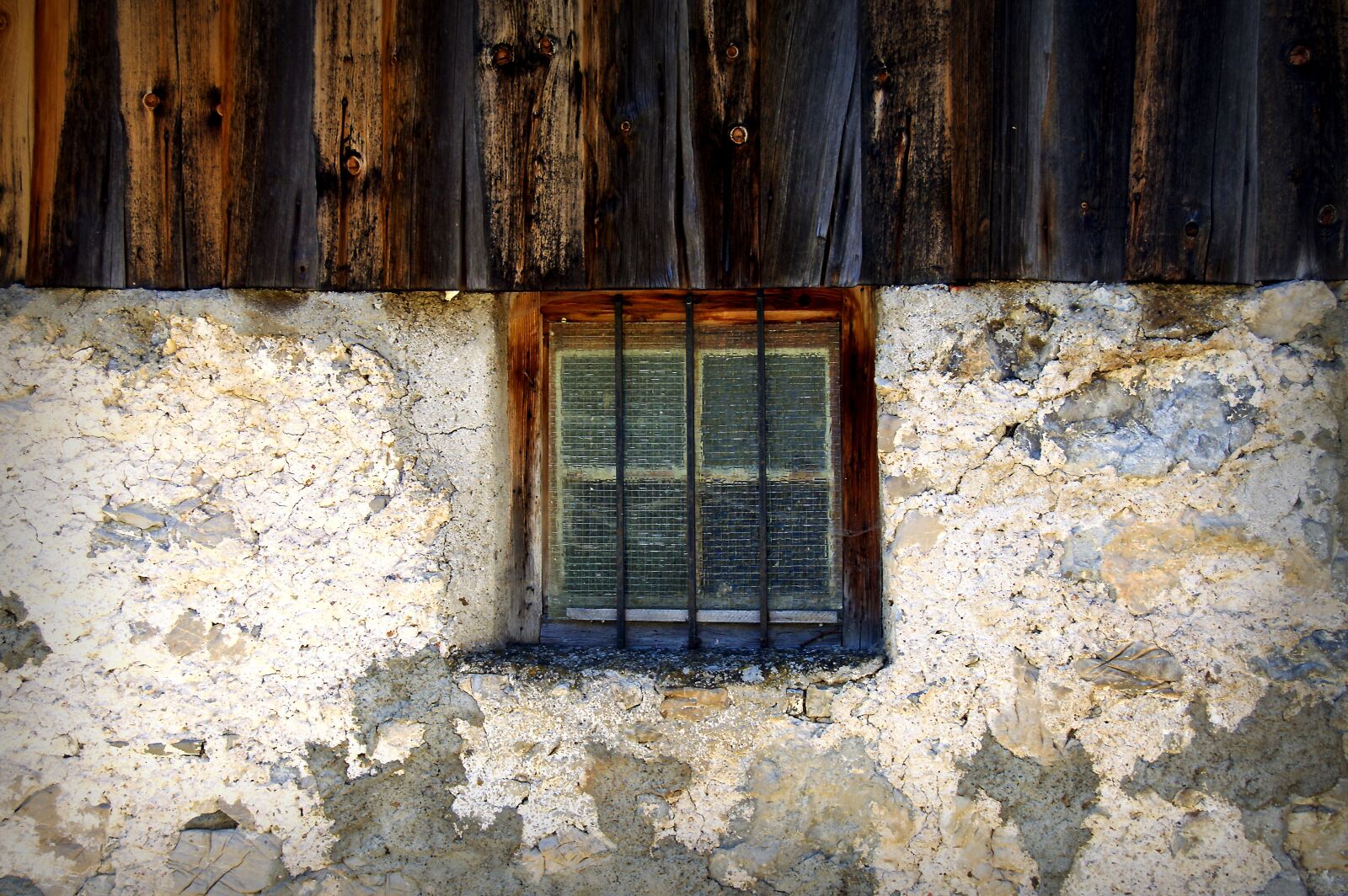 Nikon D3200 sample photo. Window, mountain hut, alm photography