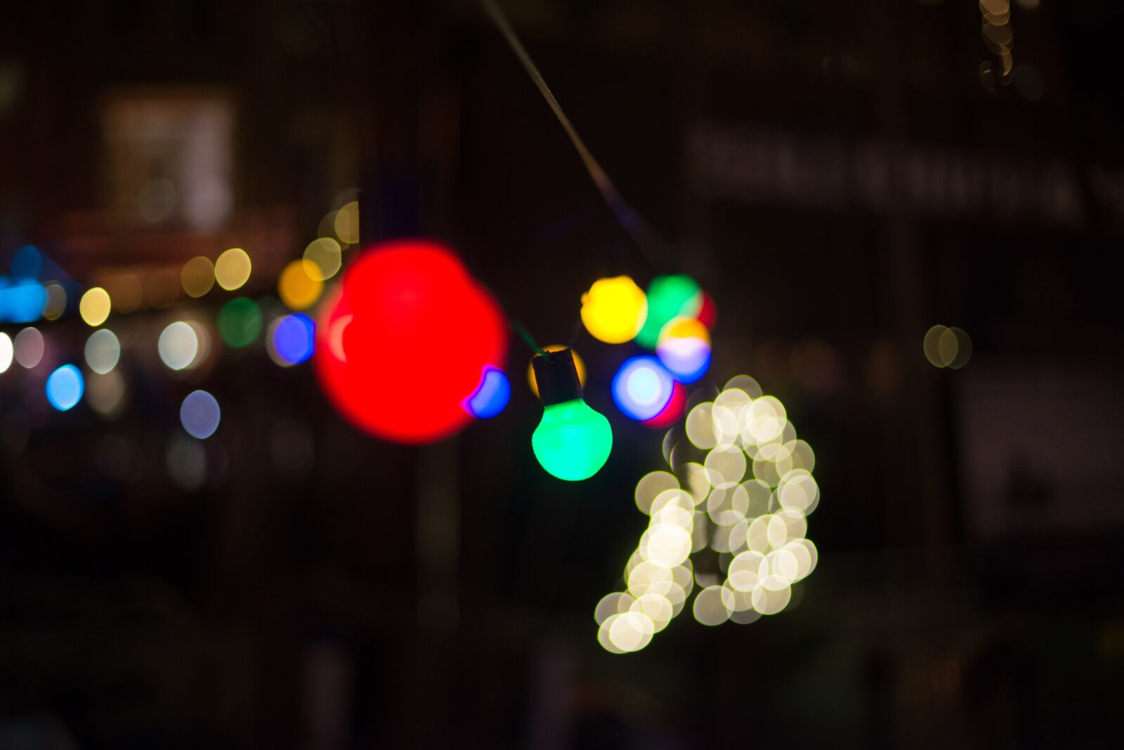 Nikon D600 sample photo. City, lamp, bokeh photography