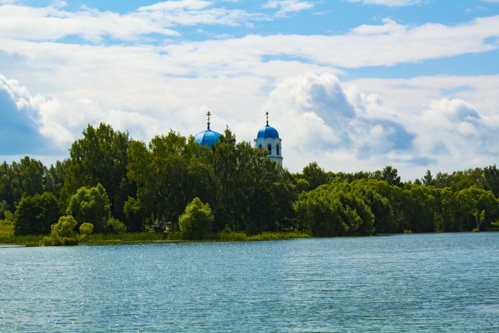 Canon EOS 1300D (EOS Rebel T6 / EOS Kiss X80) sample photo. Russia, church, pond photography