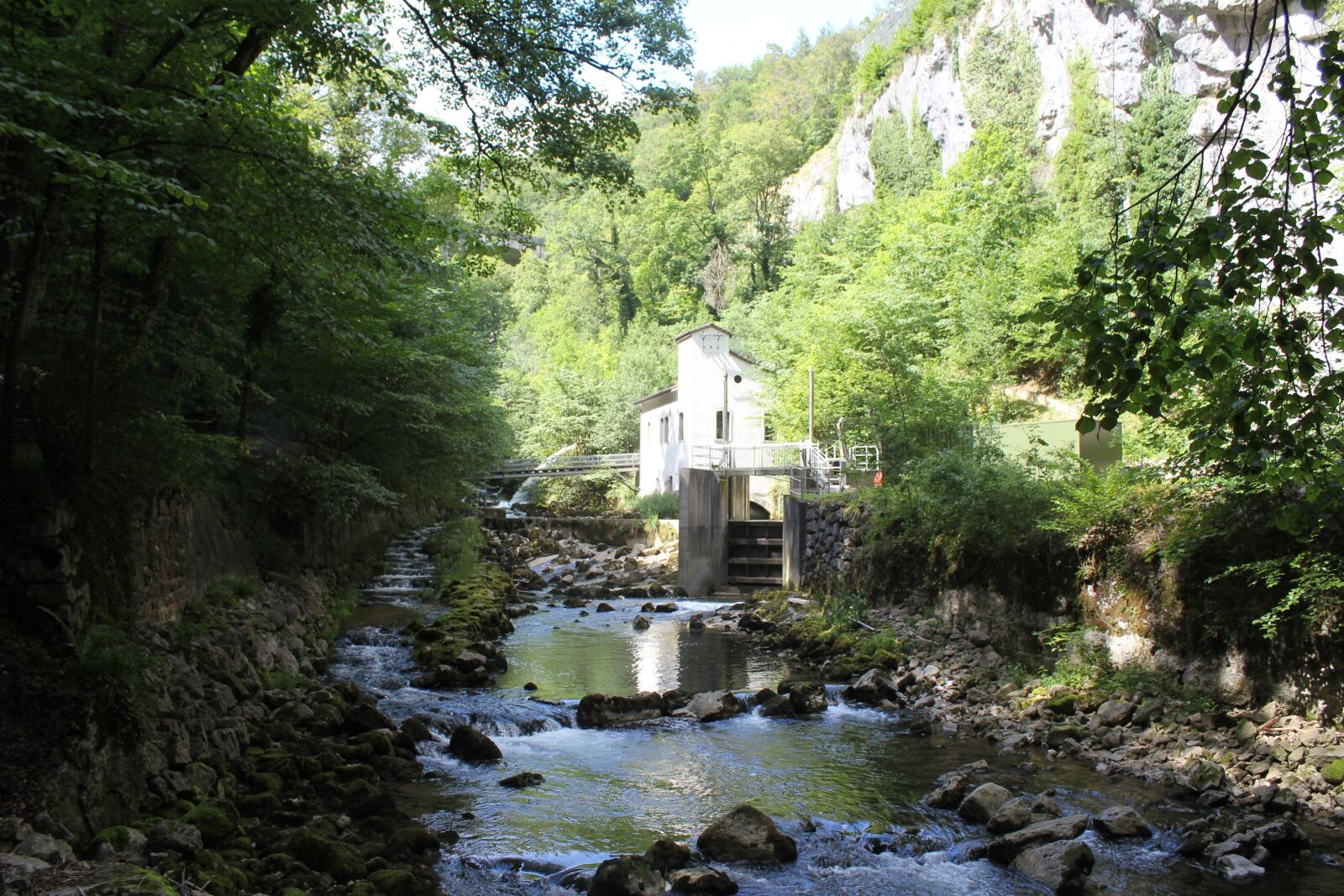 Canon EOS 550D (EOS Rebel T2i / EOS Kiss X4) sample photo. Taubenlochschlucht, switzerland, canyon photography