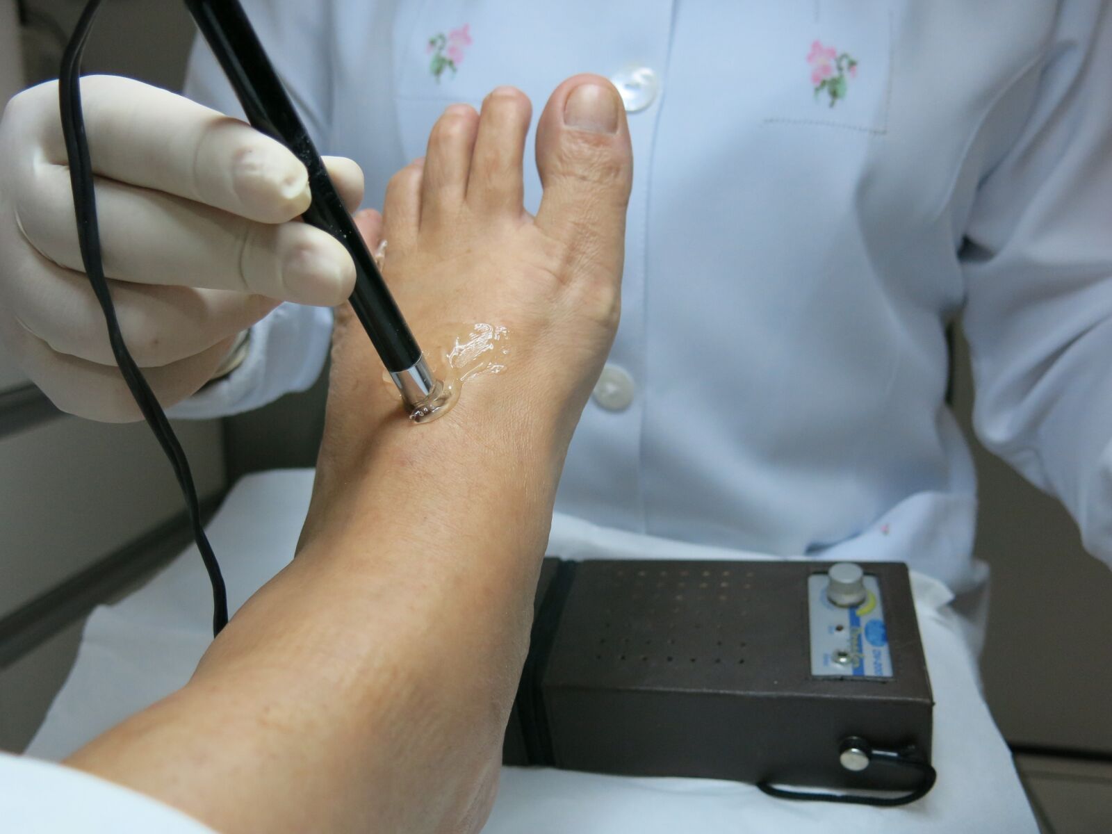 Canon PowerShot G15 sample photo. Podiatry, pes, clinic photography