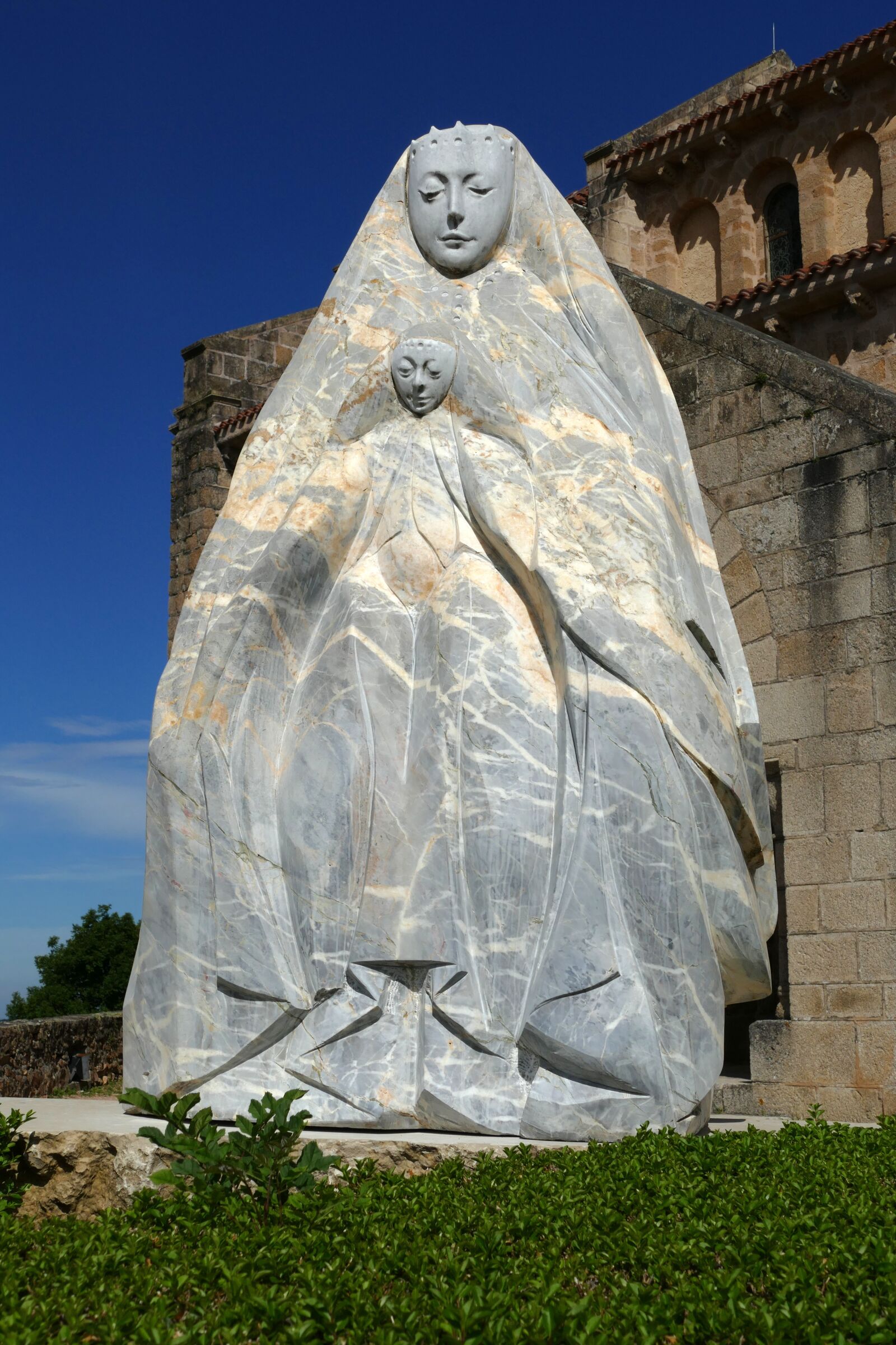 Panasonic Lumix DMC-FZ1000 sample photo. Madonna, christ, image photography