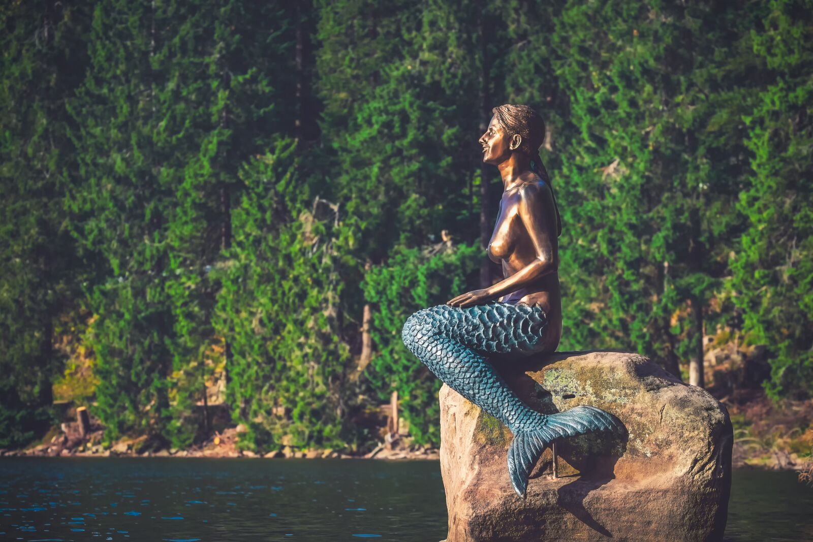 Fujifilm XF 55-200mm F3.5-4.8 R LM OIS sample photo. Sculpture, mermaid, figure photography