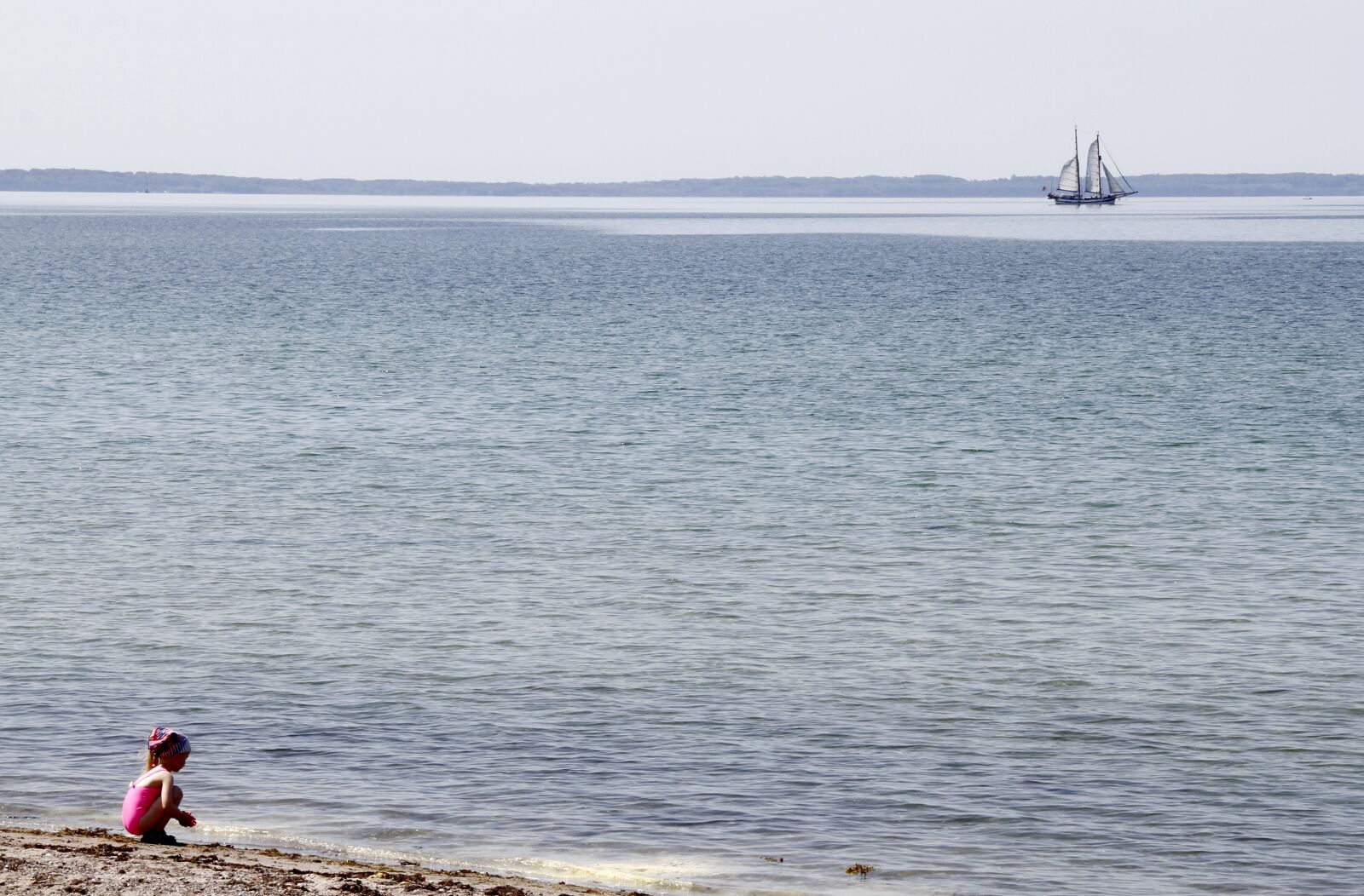 Canon EOS 7D sample photo. Girl, water, sand photography