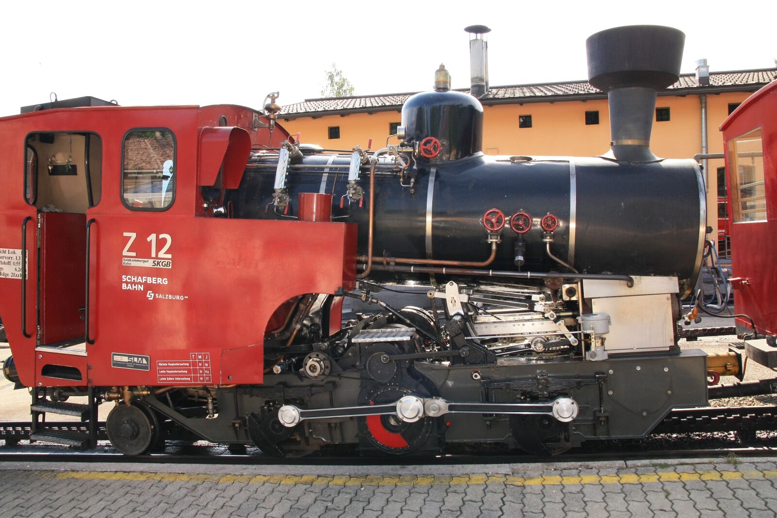 Canon EOS 450D (EOS Rebel XSi / EOS Kiss X2) sample photo. Engine, transport, train photography