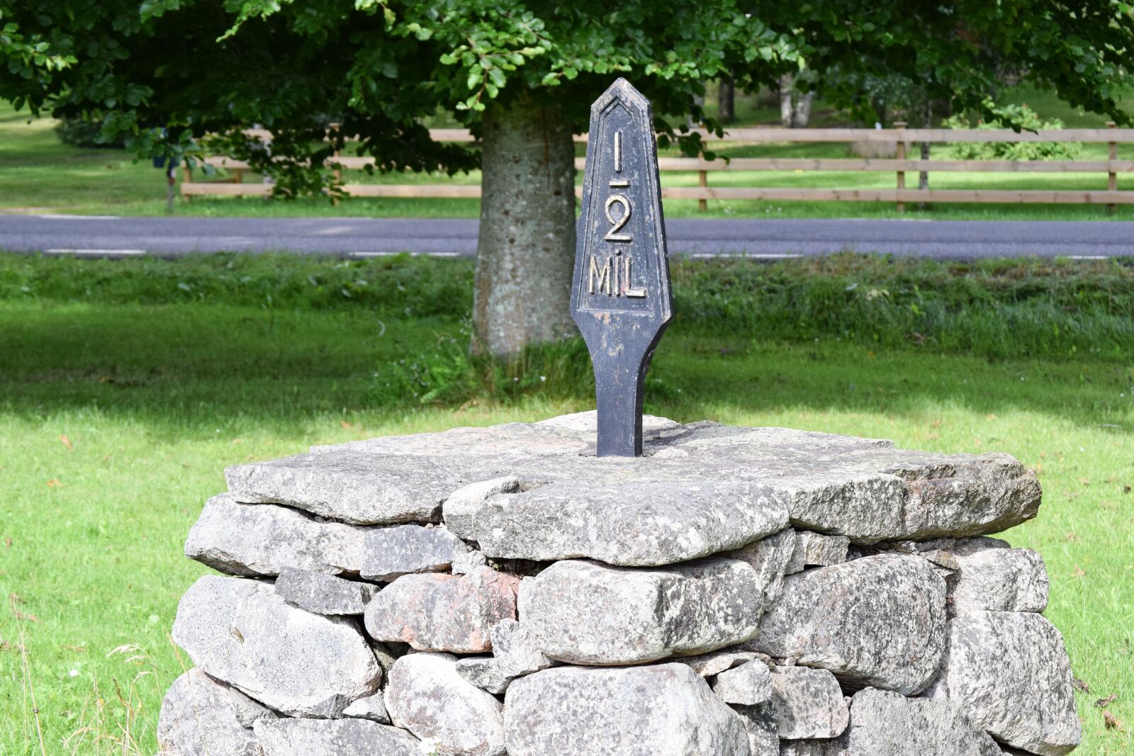 Nikon D3300 sample photo. Milestone, crossroads, sweden photography