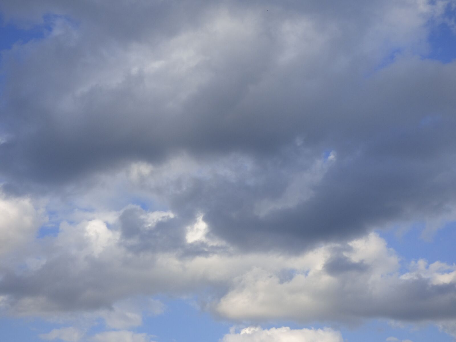 Panasonic DMC-FZ72 sample photo. Sky, clouds, blue photography