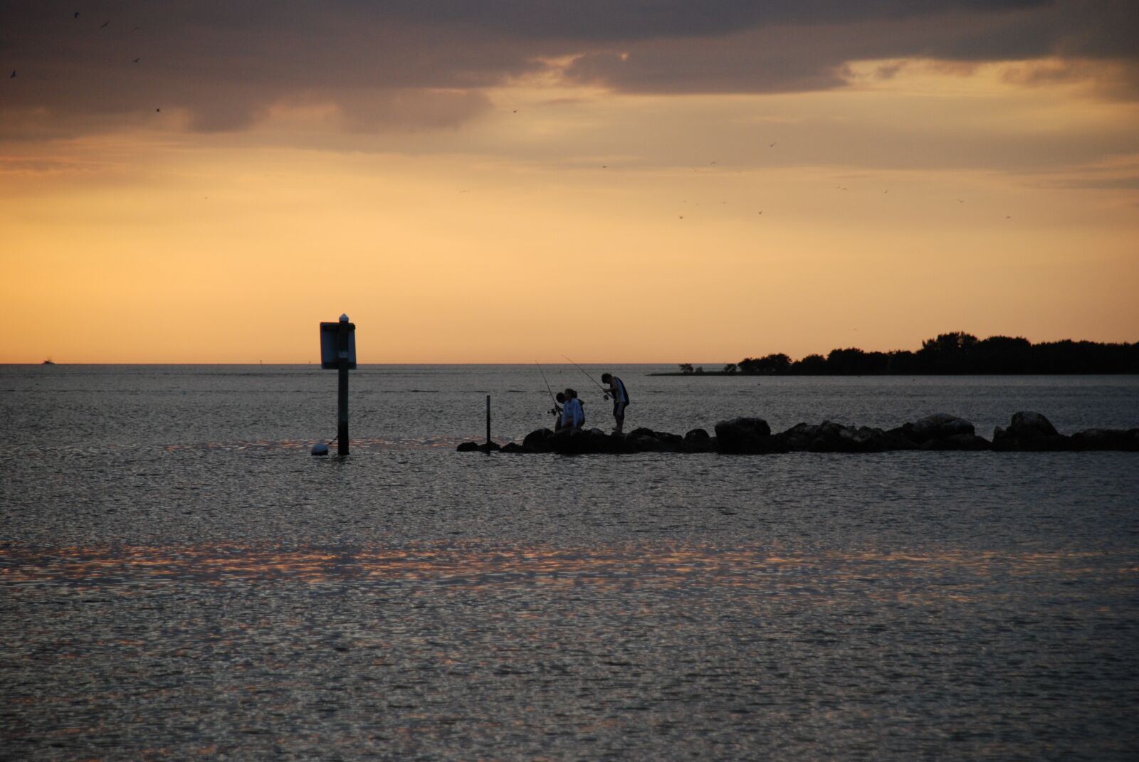 Nikon D80 sample photo. Fishing, dusk, water photography