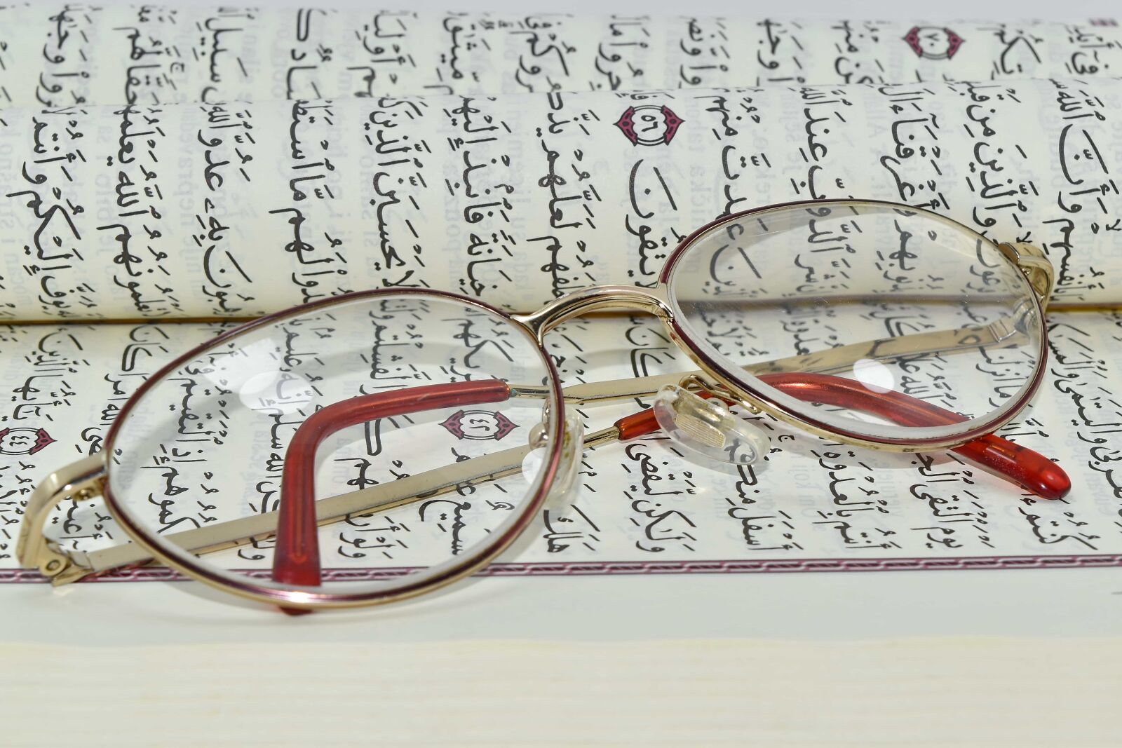 Nikon D5500 sample photo. Alphabet, arabic, document, eyeglasses photography