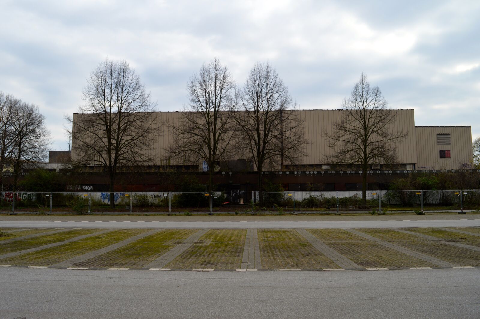 Nikon D3200 sample photo. Hall, sky, architecture photography