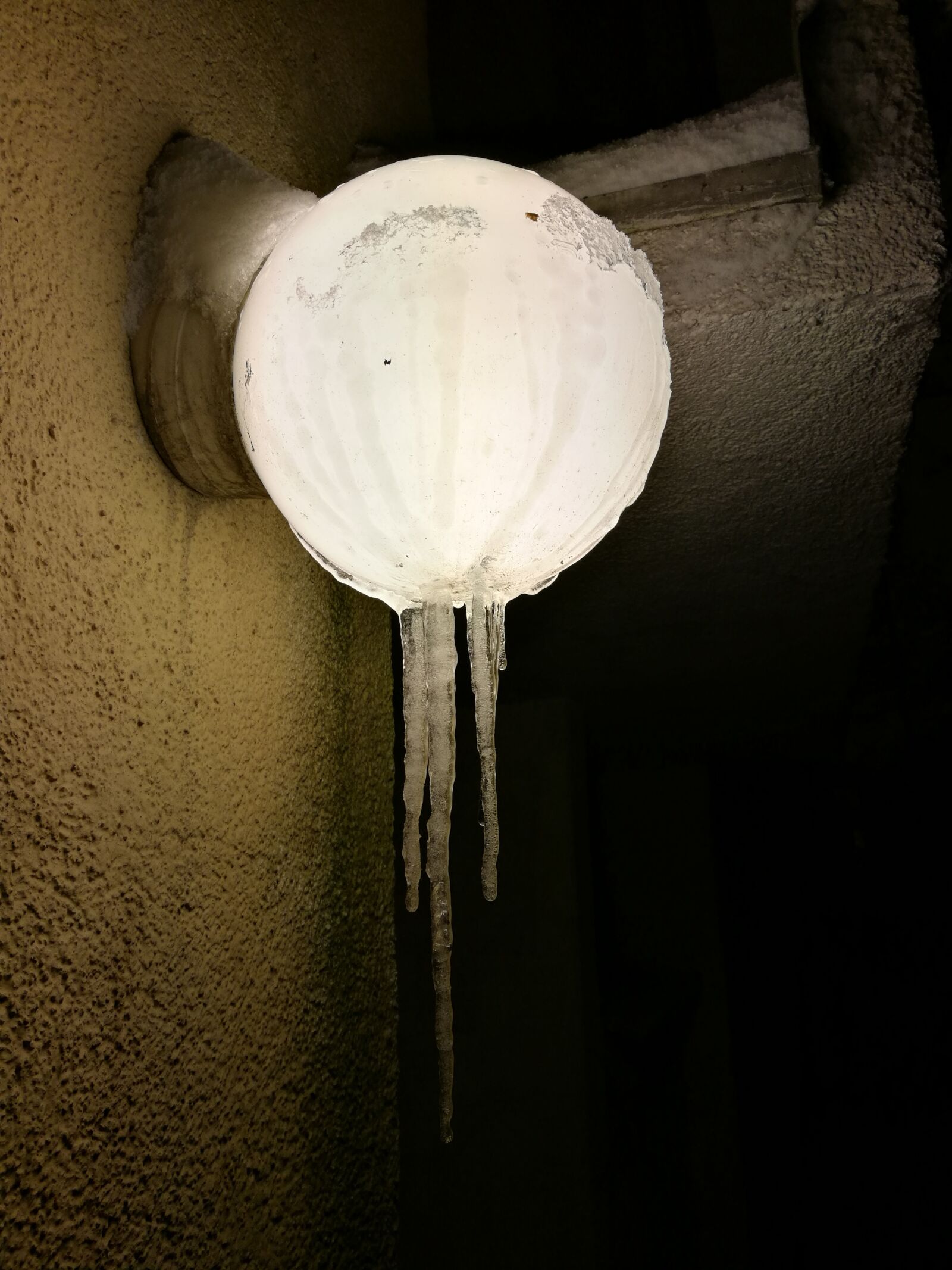 HUAWEI Honor 8 sample photo. Winter, replacement lamp, night photography