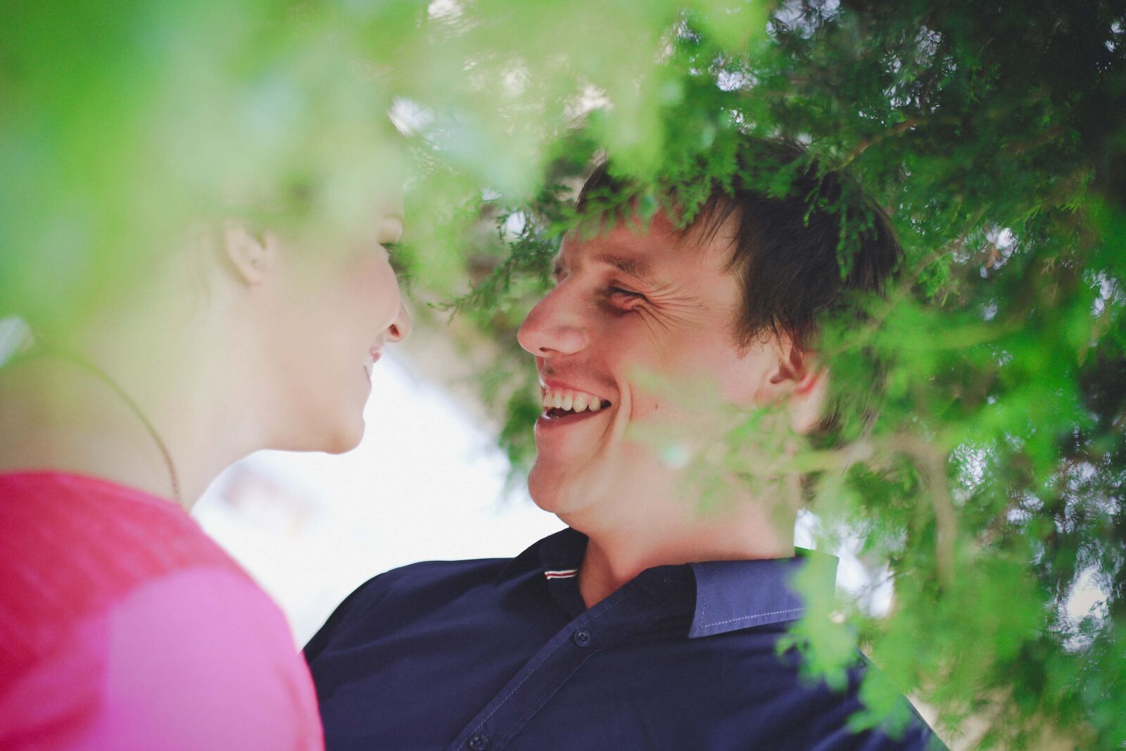 Canon EOS 6D + Canon EF 50mm F1.4 USM sample photo. Boyfriend, smiling, girlfriend, happiness photography
