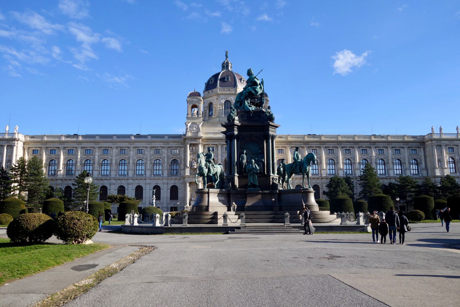 Sony Cyber-shot DSC-RX100 II sample photo. Museum, science, austria photography