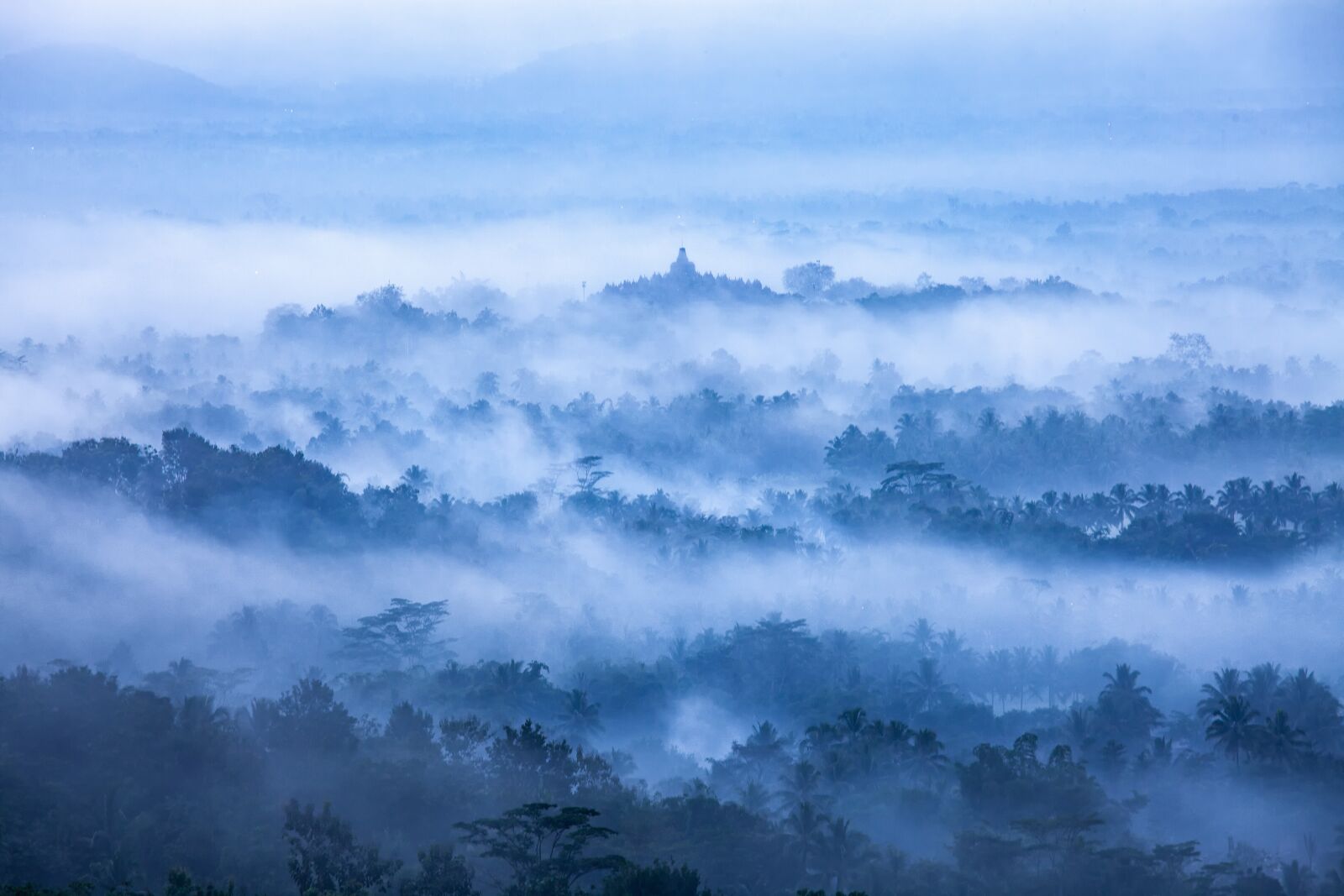Canon EOS 5D Mark II sample photo. Landscape, view, morning mist photography