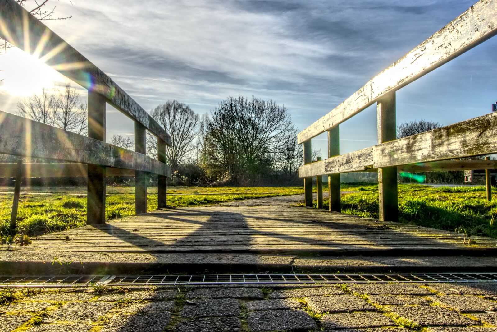 Sony a6000 sample photo. Bridge, transition, sun photography