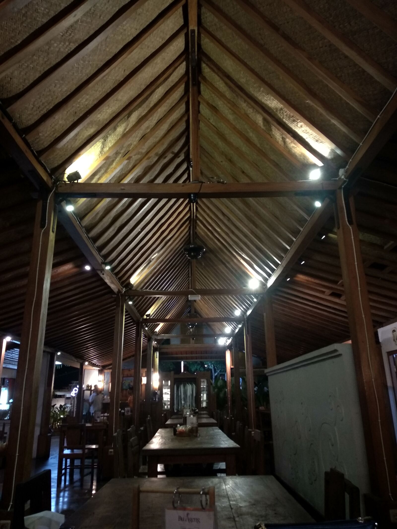 Xiaomi Mi A1 sample photo. Architecture, roof, wood photography