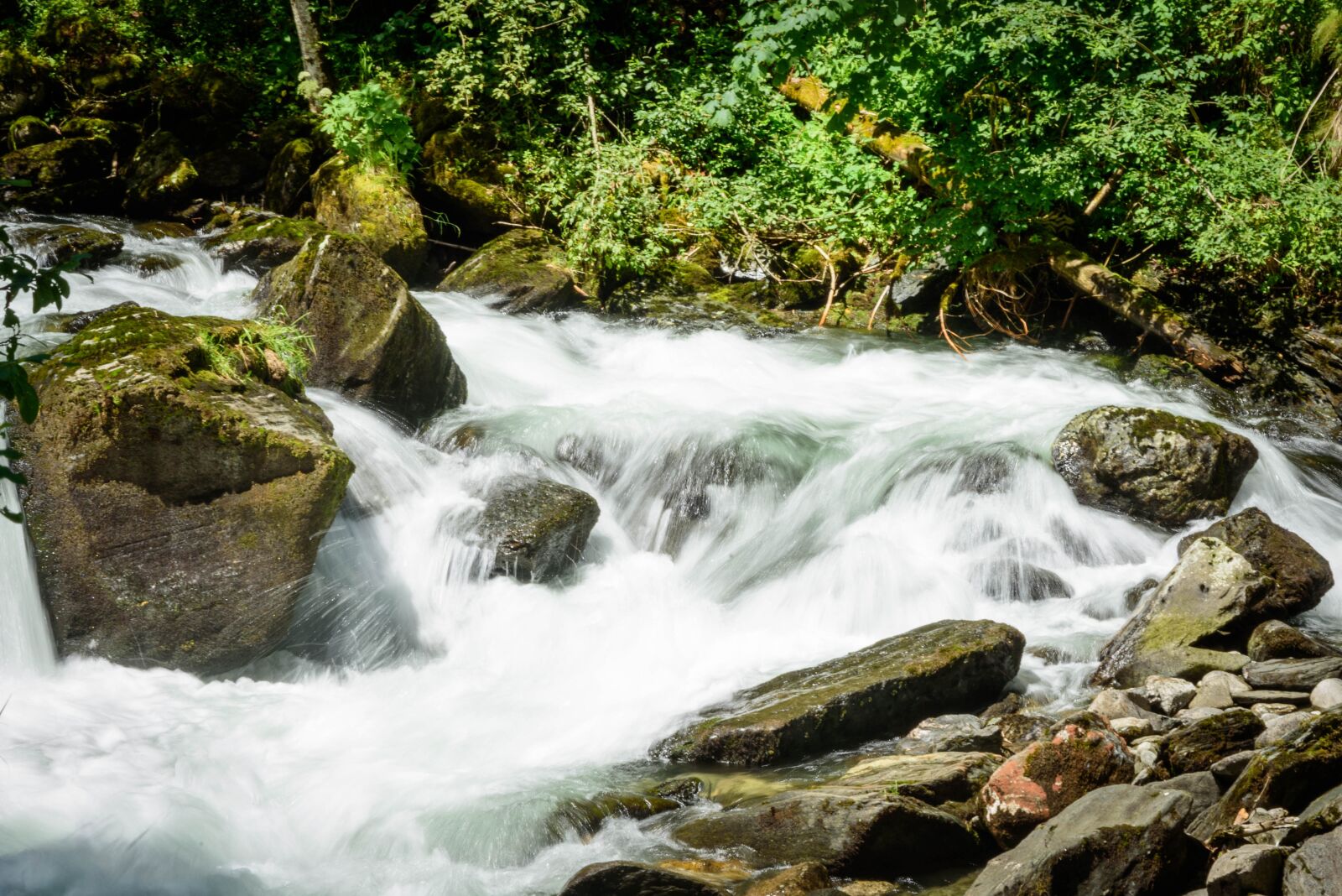 Nikon D750 sample photo. Waterfall, torrent, alpine photography