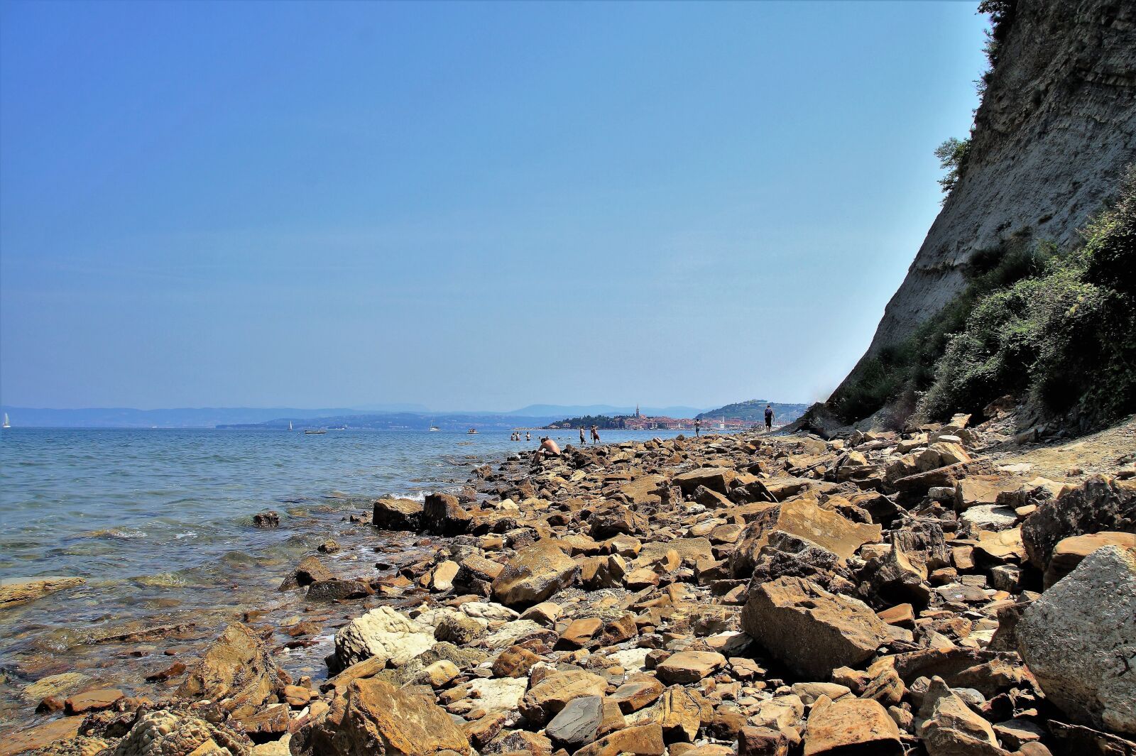 Sony SLT-A58 sample photo. Slovenia, beach, rocky photography