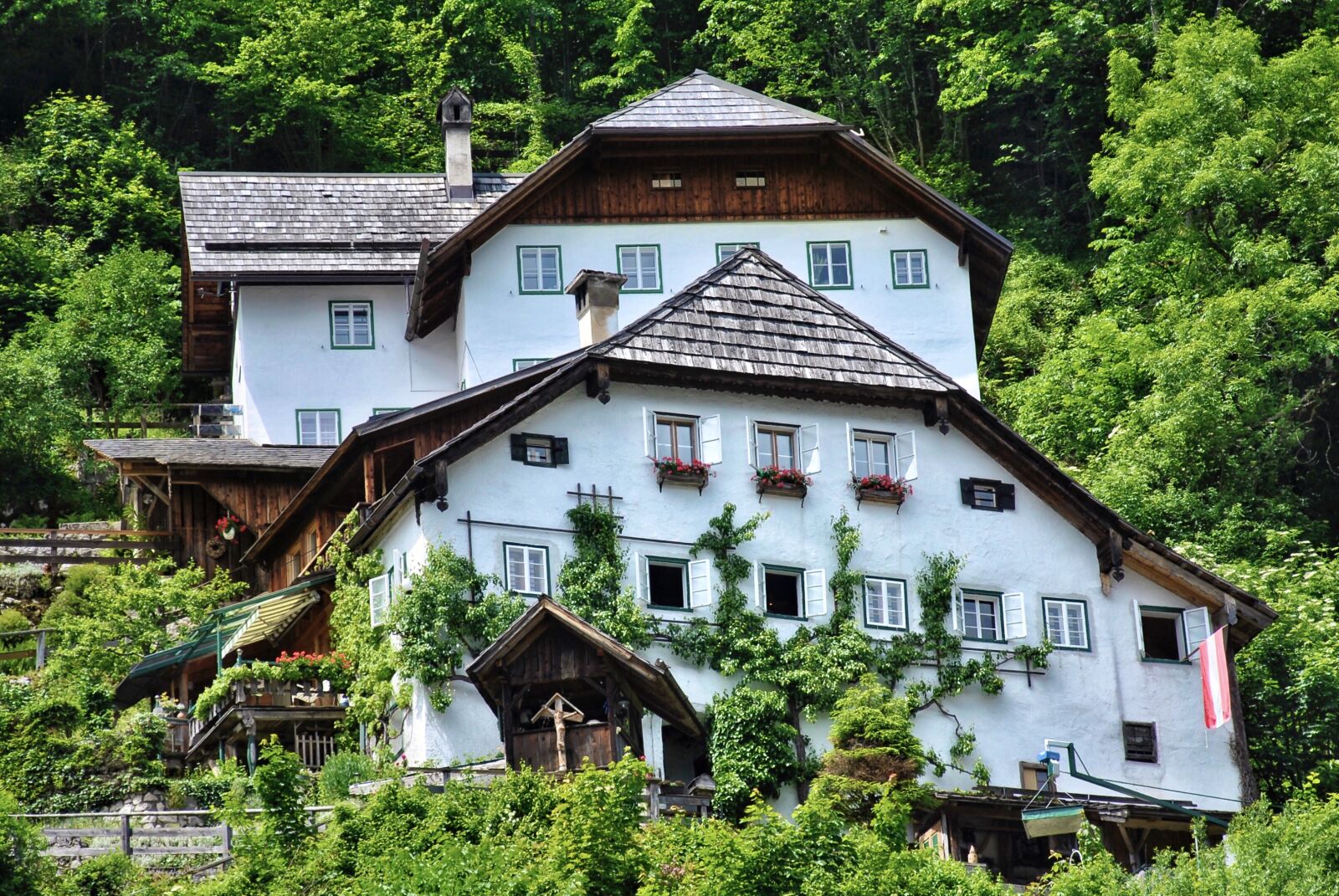 Nikon D3000 sample photo. House, mountains, landscape photography