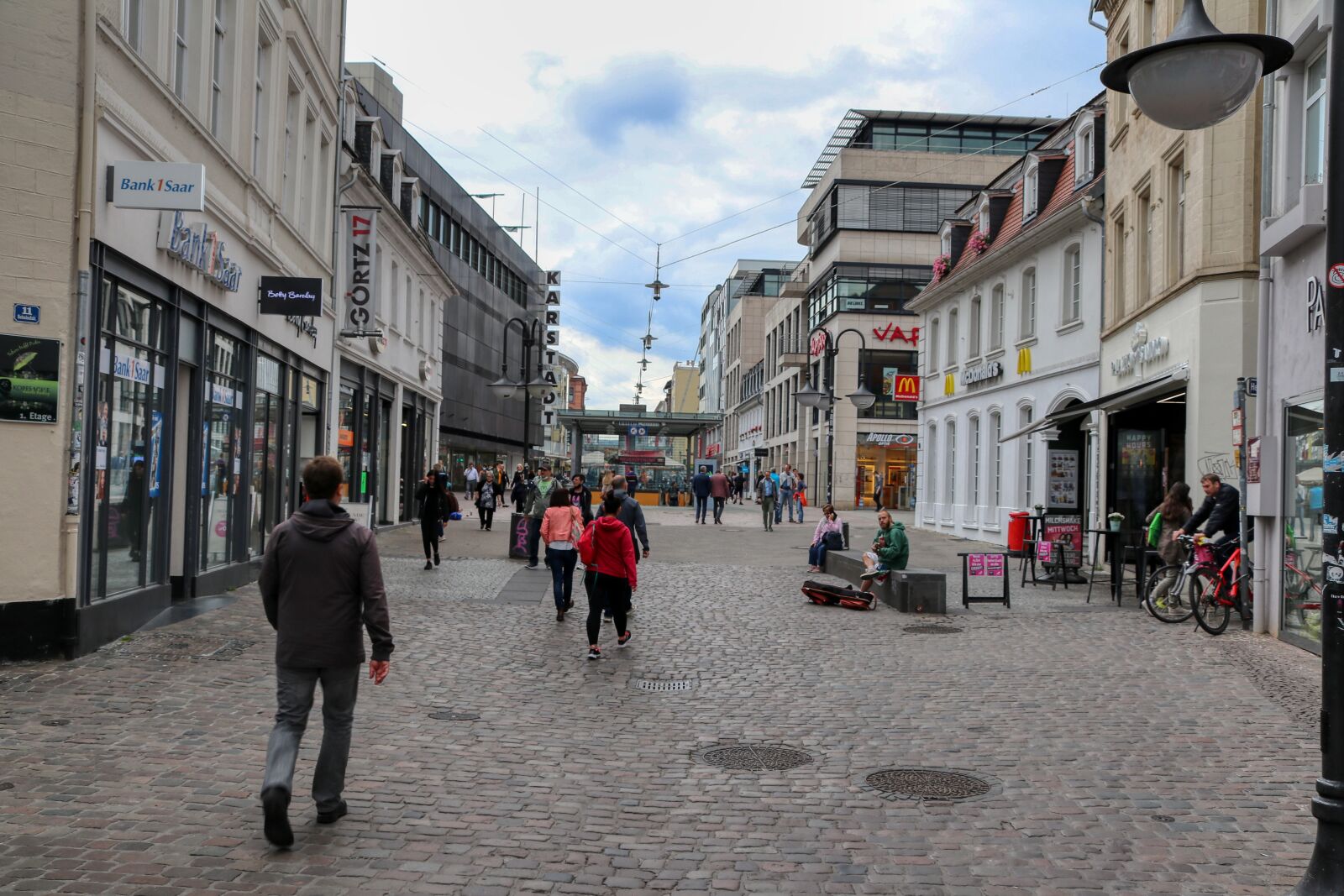 Canon EOS 80D sample photo. Pedestrian, pedestrian zone, saarbr photography