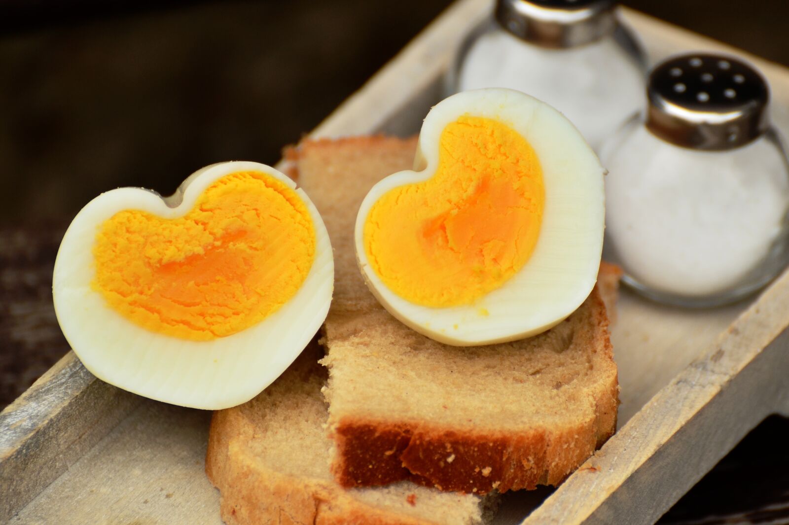 Nikon D5100 sample photo. Egg, hen's egg, boiled photography