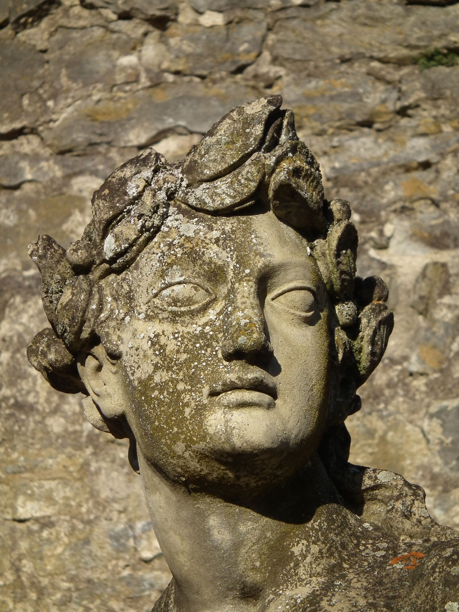 FujiFilm FinePix HS10 (FinePix HS11) sample photo. Sculpture, stone, art photography