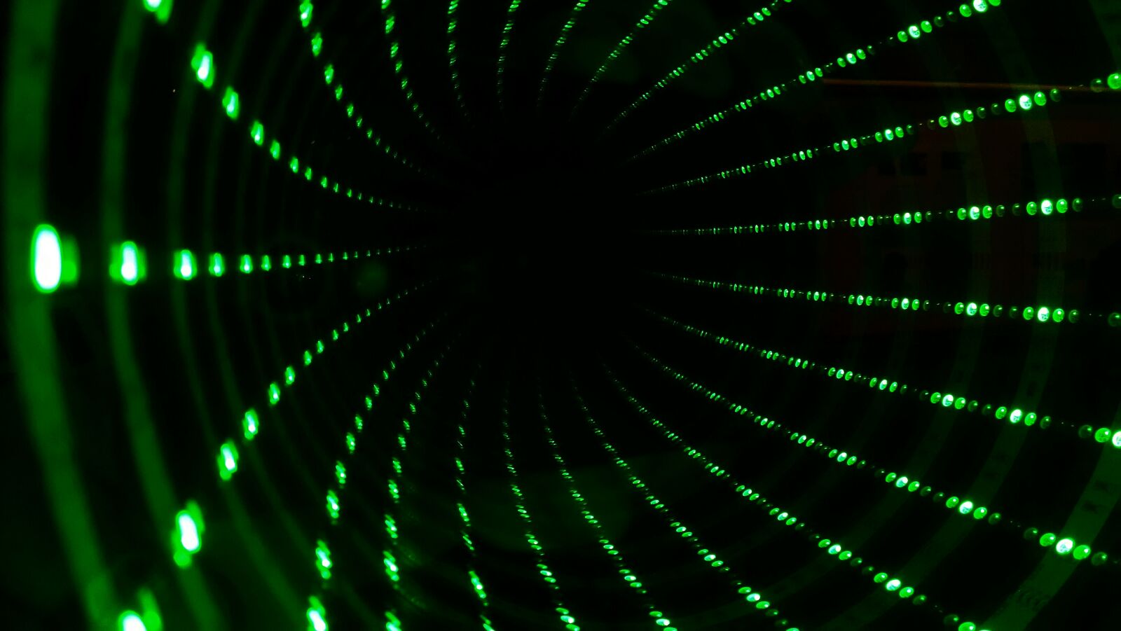 Motorola Moto X (1st Gen) sample photo. Dark, green, light, theatre photography