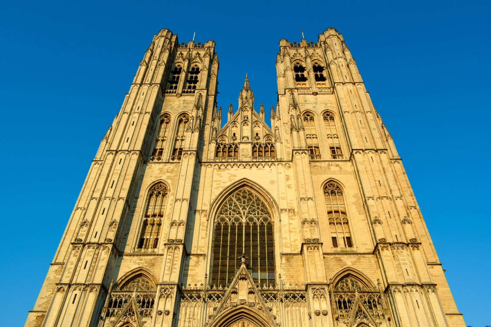 Nikon D3300 sample photo. Belgium, brussels, cathedral of photography