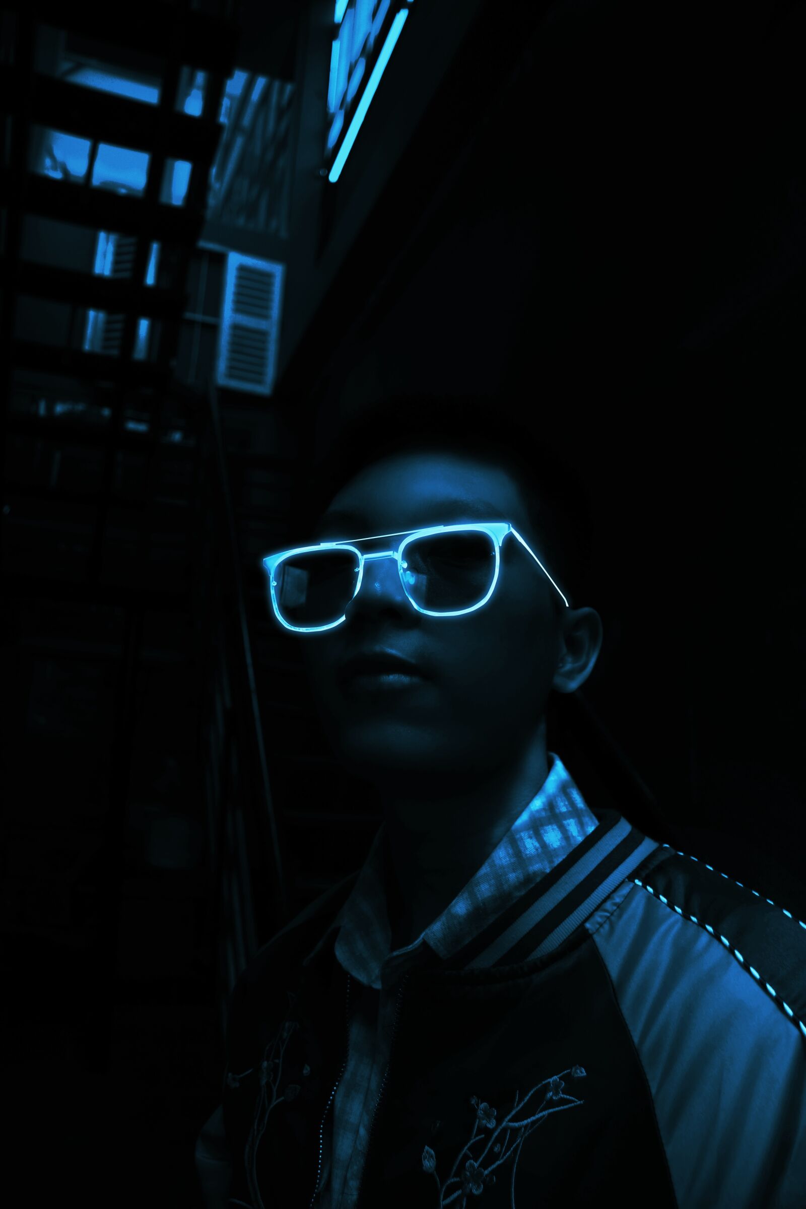 Canon EOS 7D sample photo. Boy, light, blue photography