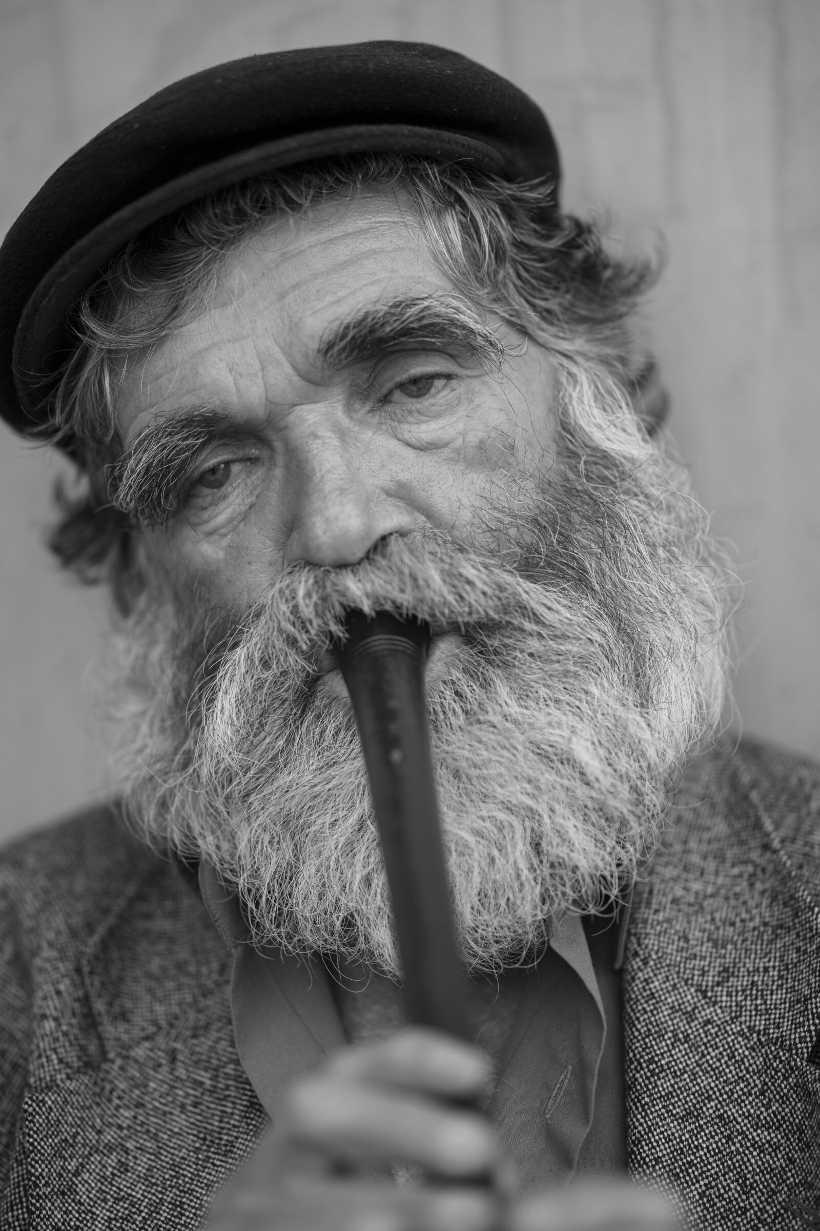 Sony Sonnar T* 135mm F1.8 ZA sample photo. Old, male, portrait photography
