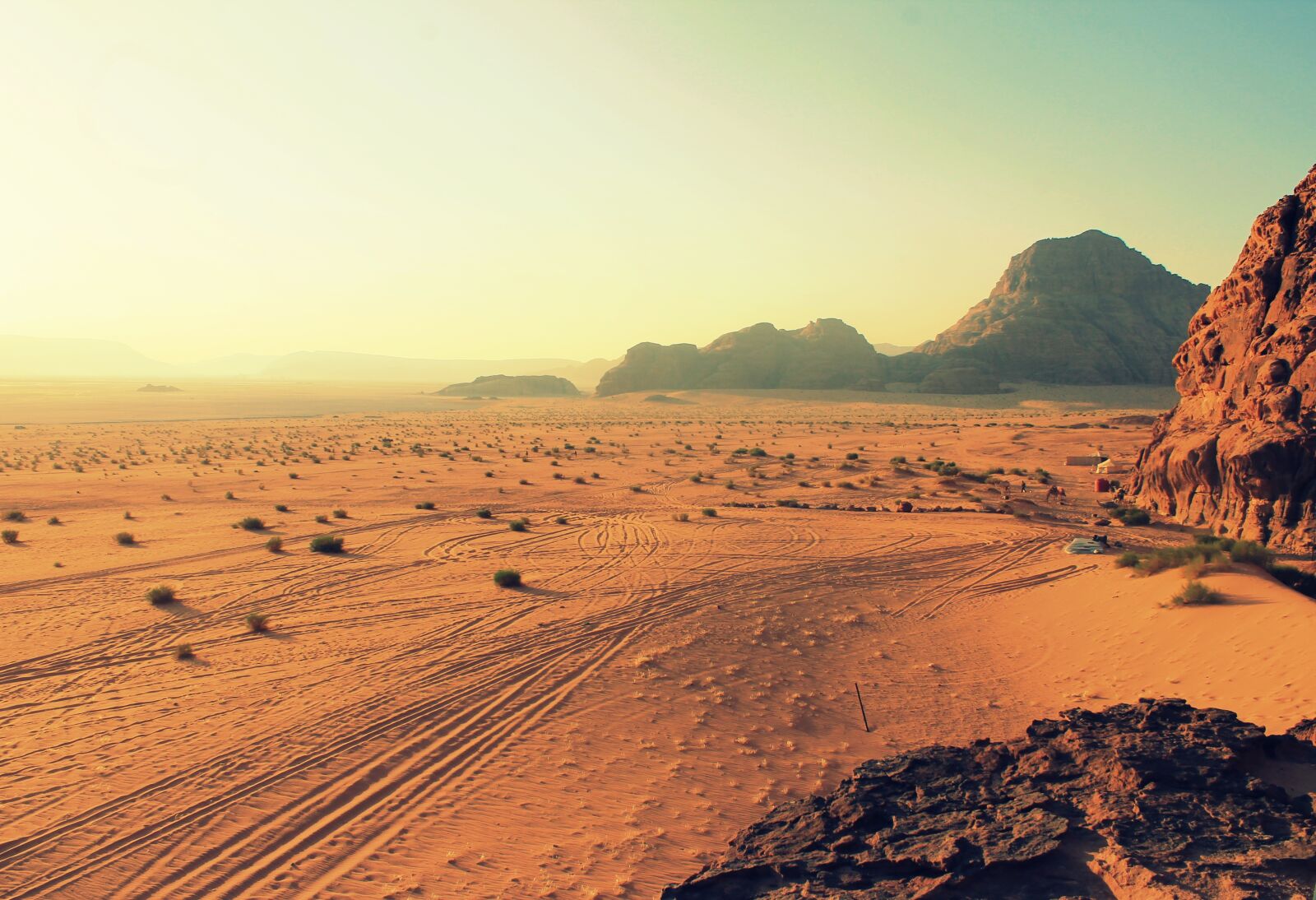 Canon EOS 1100D (EOS Rebel T3 / EOS Kiss X50) sample photo. Barren, daylight, desert photography