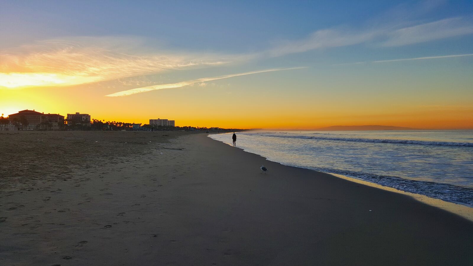 Samsung GALAXY S6 edge sample photo. Beach, california, clouds, color photography