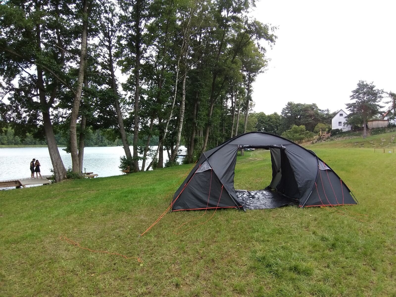 Samsung Galaxy A9 (2018) sample photo. Beach, tent, lake photography