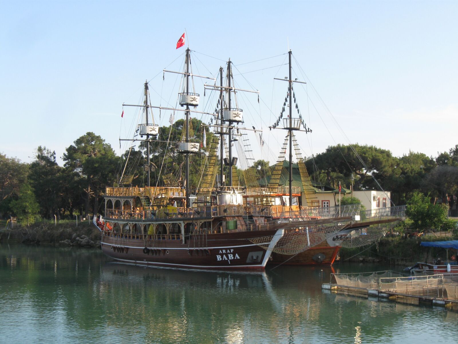 Canon PowerShot A590 IS sample photo. Ship, pirate, sail photography