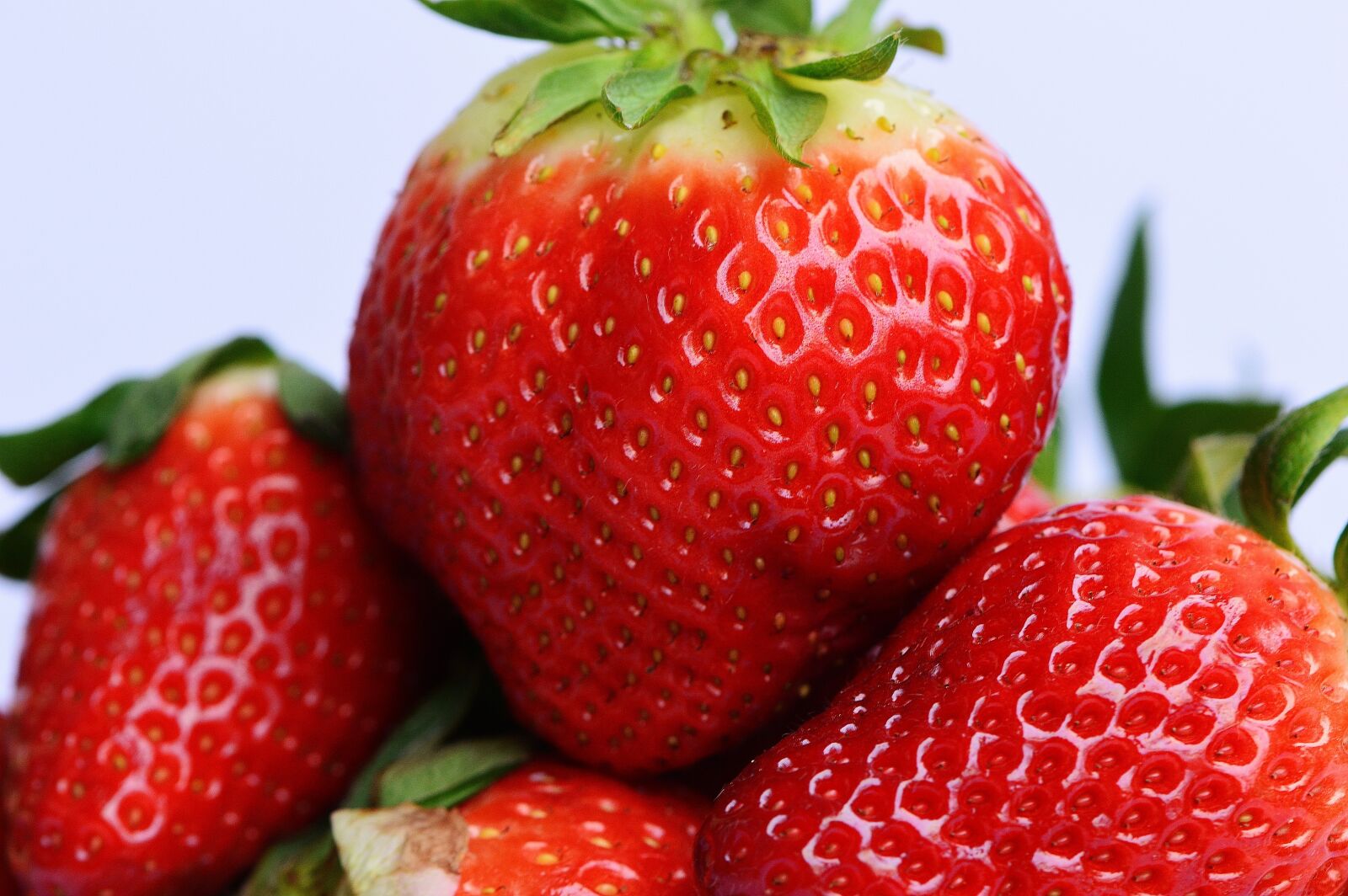 Nikon D3200 sample photo. Strawberries, fruit, close up photography