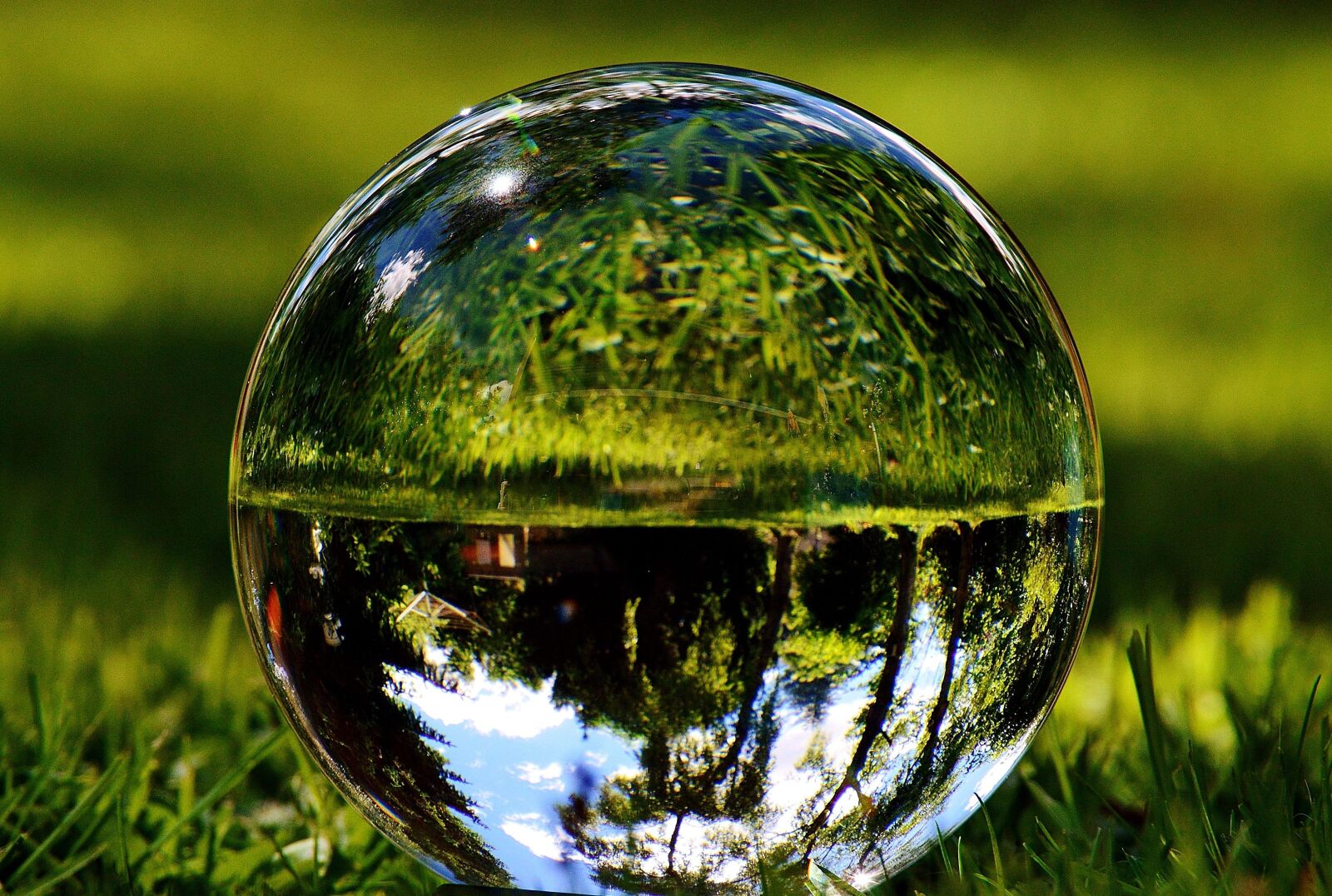 Nikon D3200 sample photo. Water droplet, crystal, reflection photography