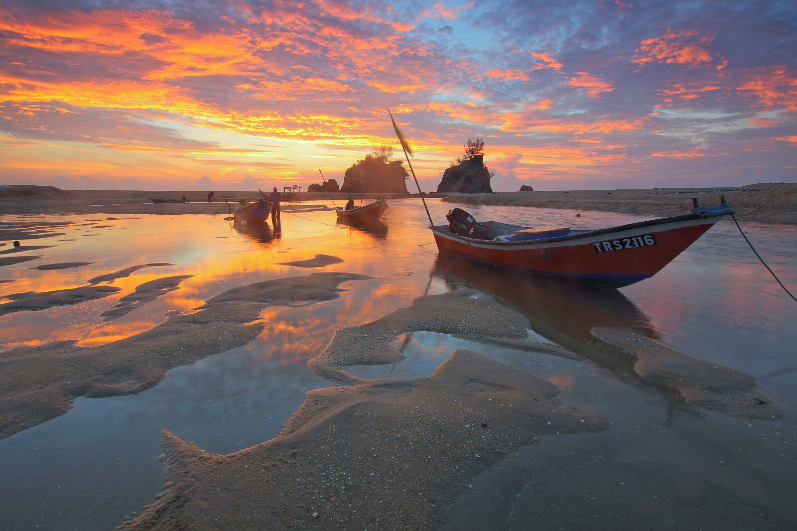 Canon EOS 50D sample photo. Low, tide, during, sunset photography