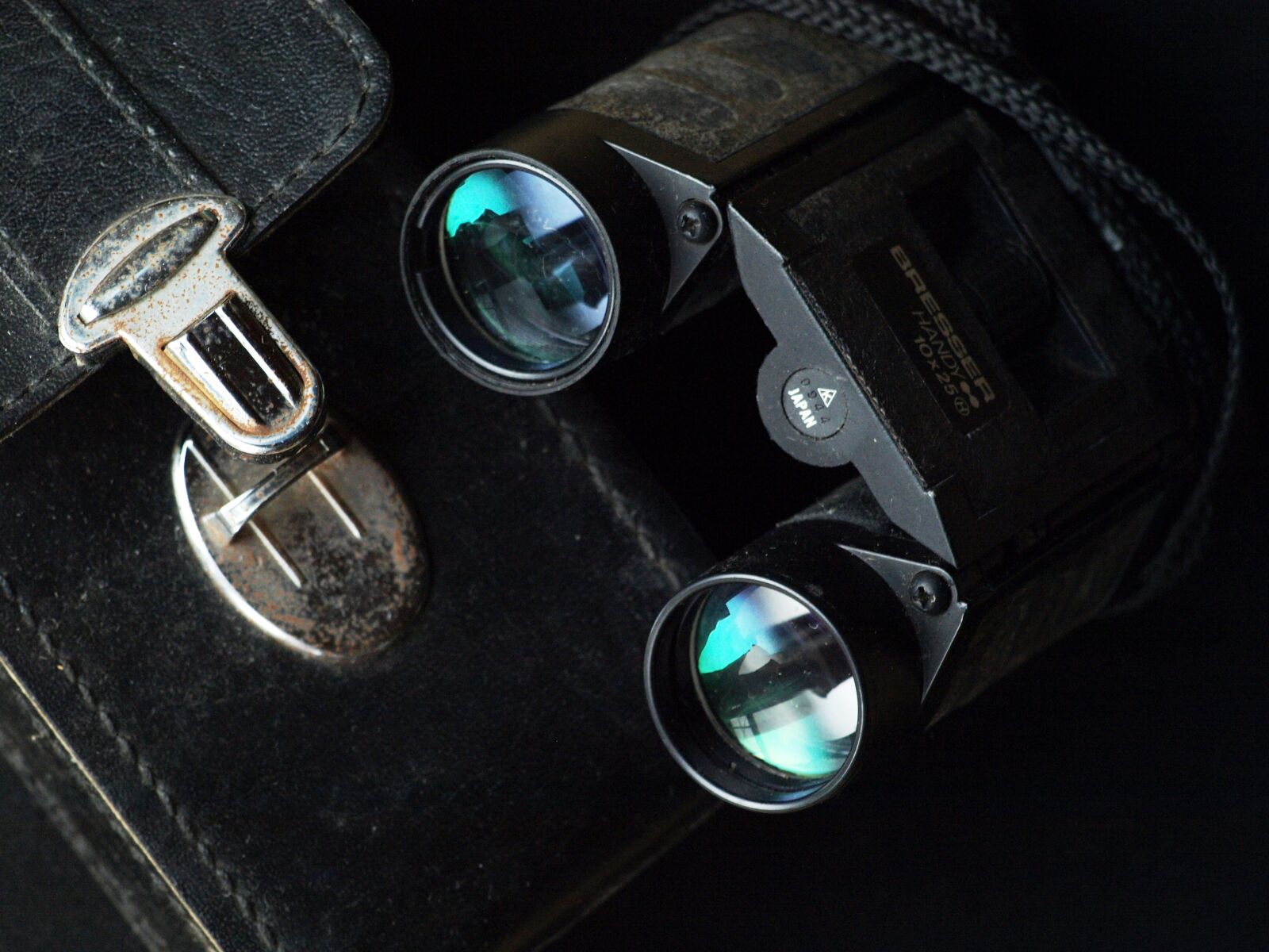 Olympus E-510 (EVOLT E-510) sample photo. Tool, apparatus, binoculars photography
