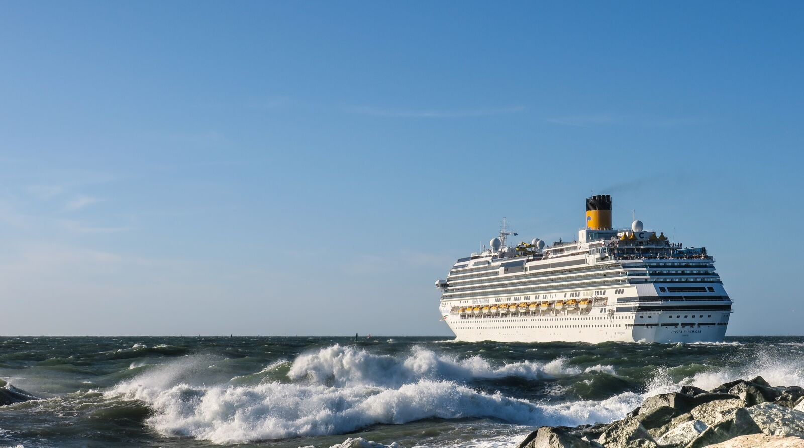 Canon PowerShot G3 X sample photo. Ship, costa favolosa, cruises photography