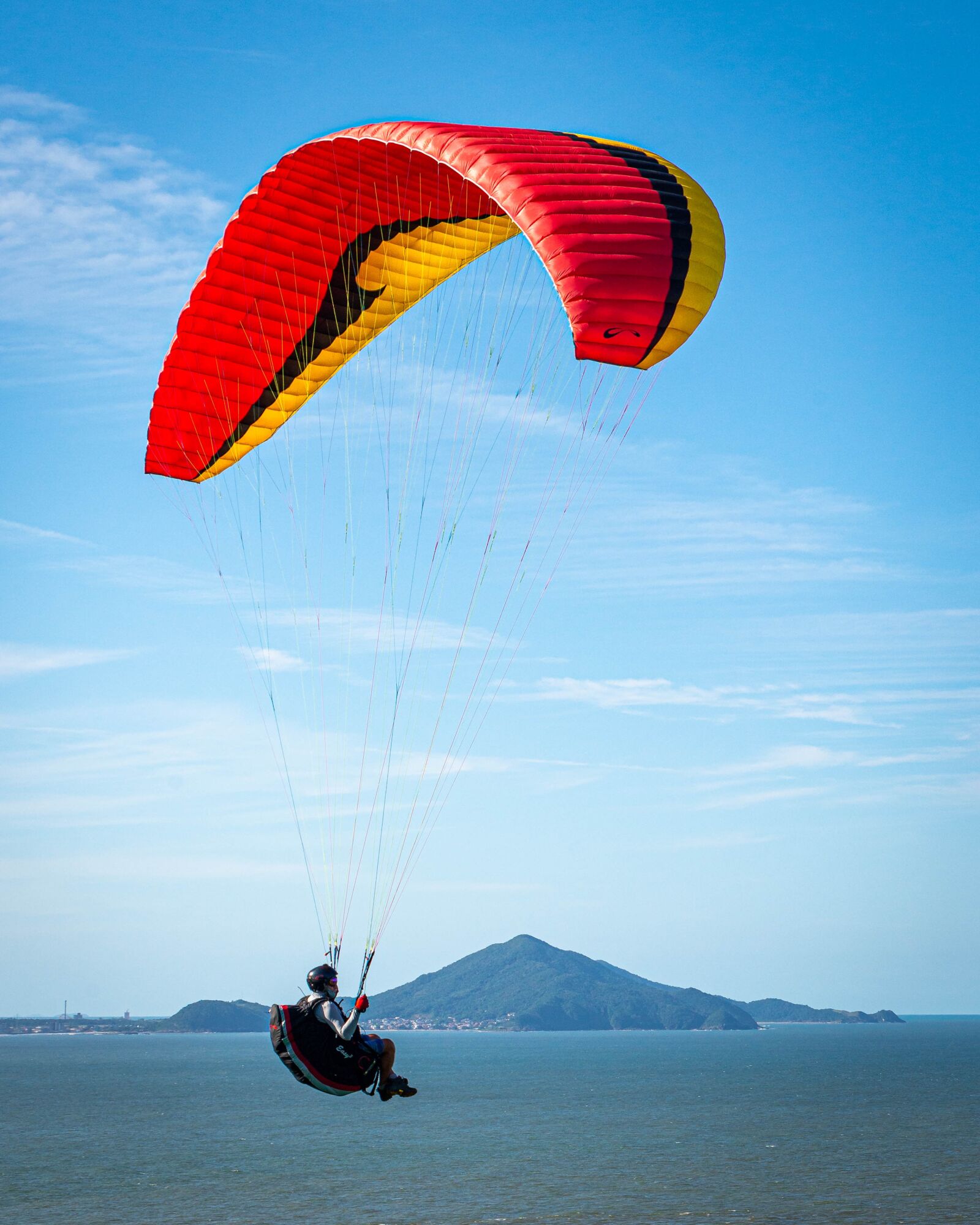 Tamron 28-300mm F3.5-6.3 Di VC PZD sample photo. Paraglider, leisure, paragliding photography